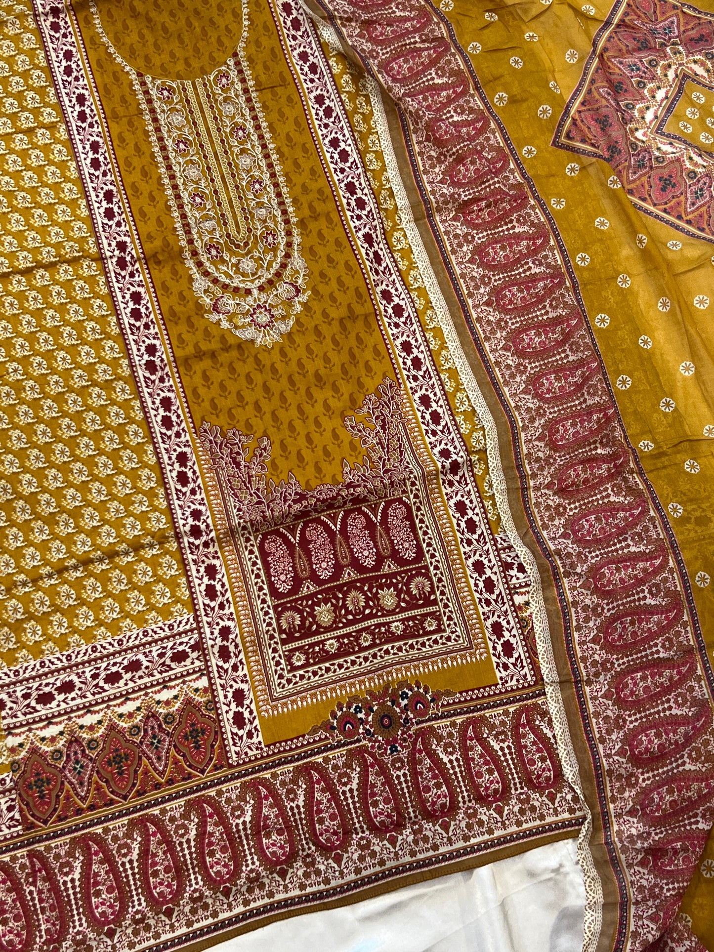RANGREZ LAWN COTTON EMBROIDERY 3 Q