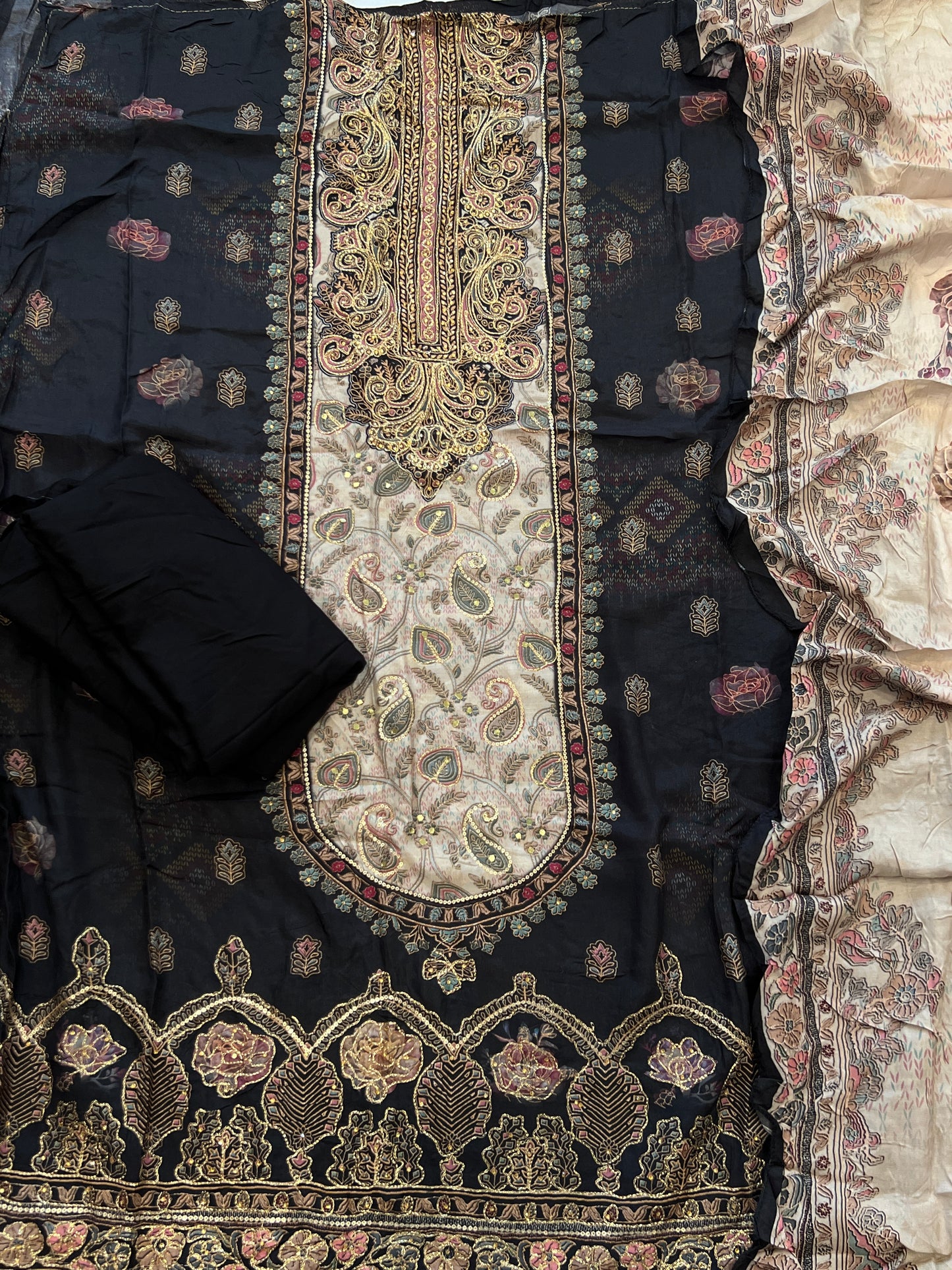 BLACK MUSLIN EMBROIDERY SUIT 281