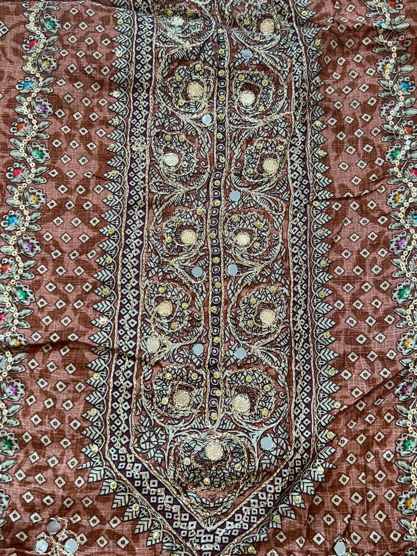 MUSLIN EMBROIDERY SUIT 243