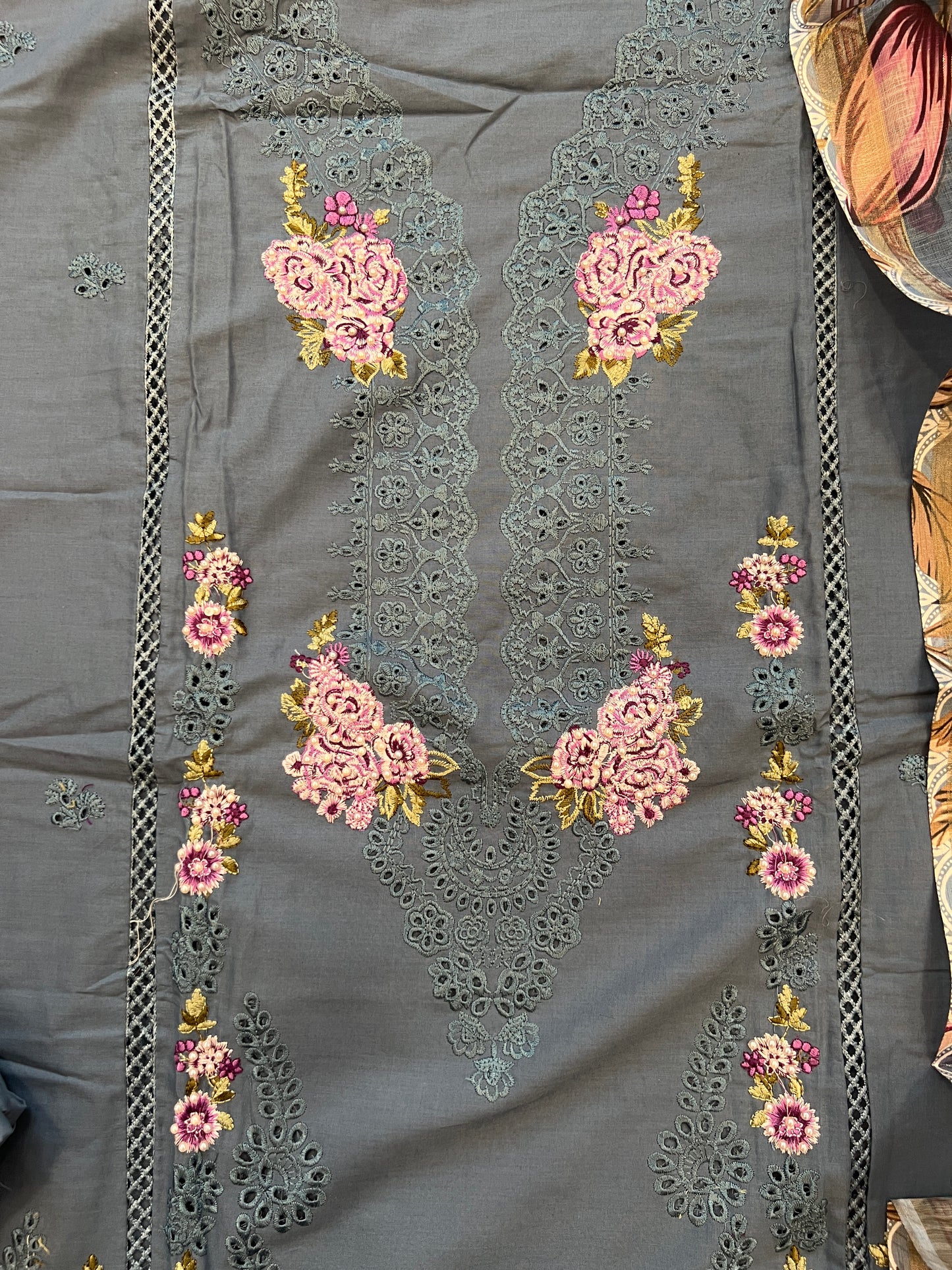 HANIA LAWN COTTON EMBROIDERY SUIT