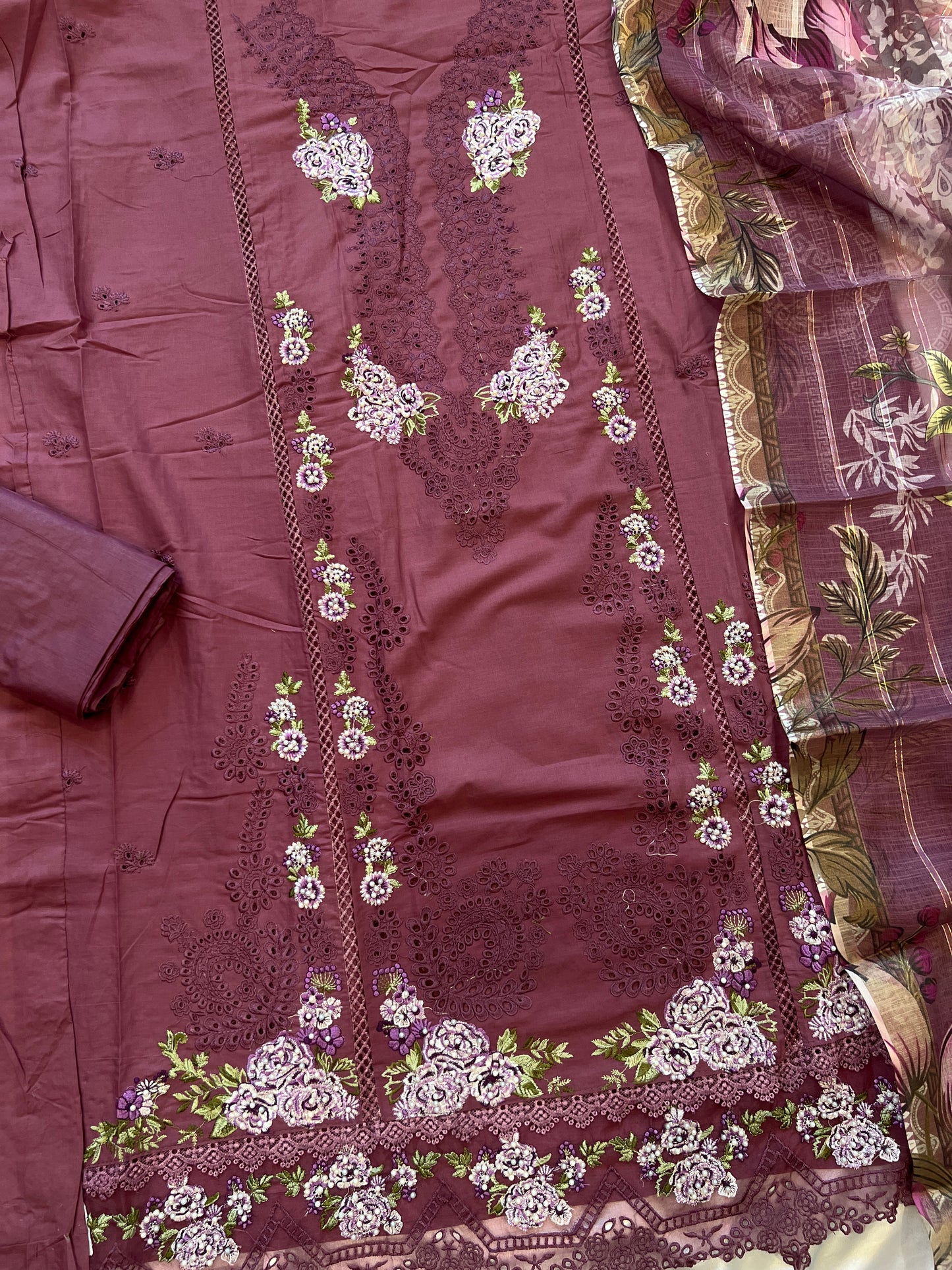 MAROON HANIA LAWN COTTON EMBROIDERY SUIT