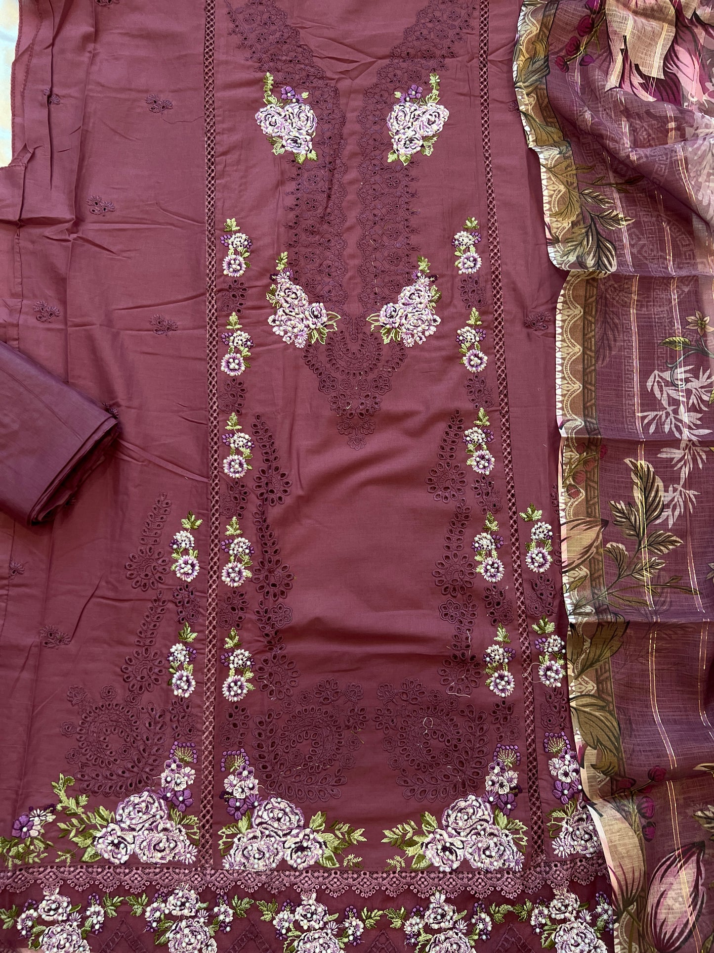 MAROON HANIA LAWN COTTON EMBROIDERY SUIT