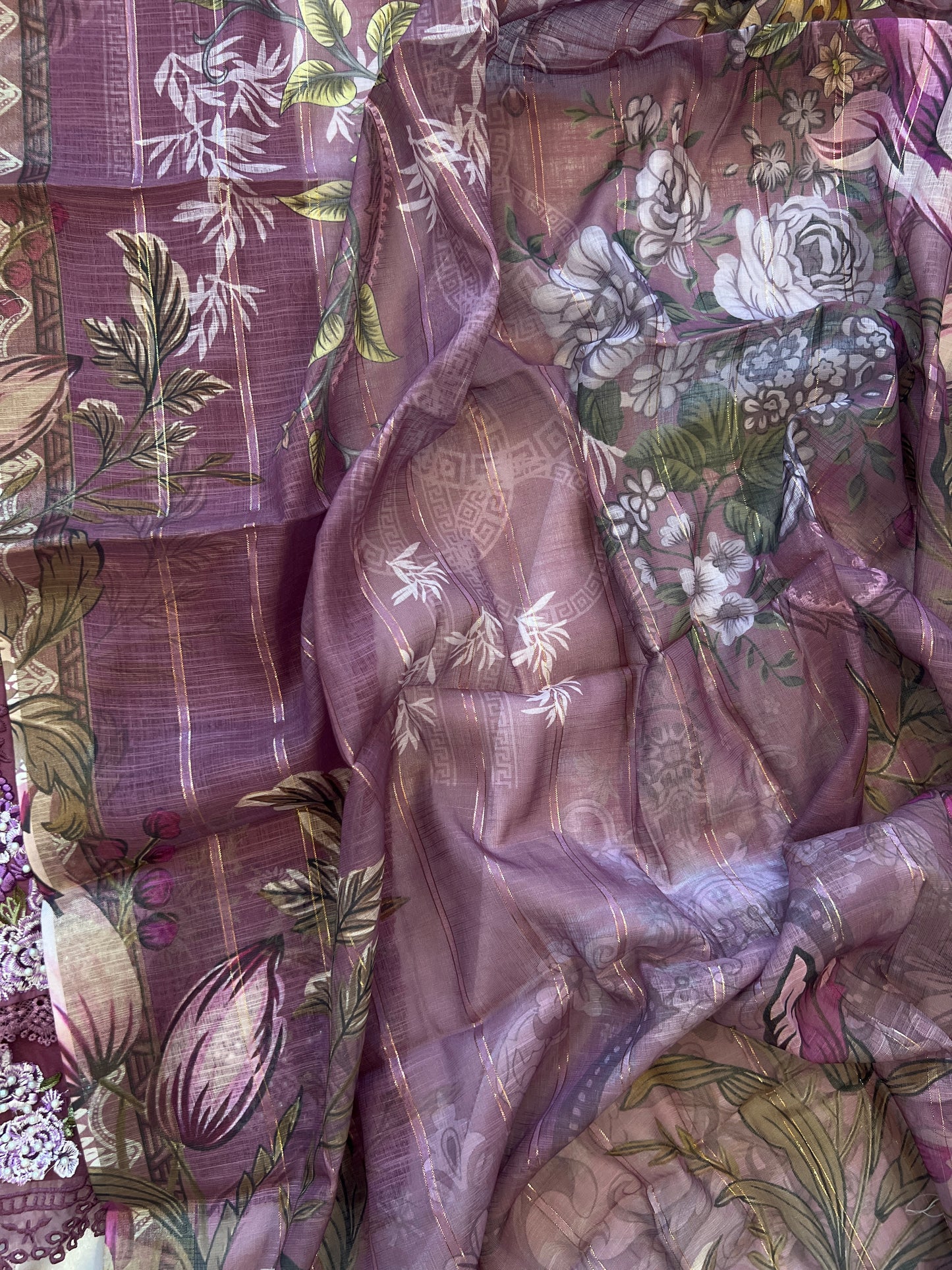 MAROON HANIA LAWN COTTON EMBROIDERY SUIT