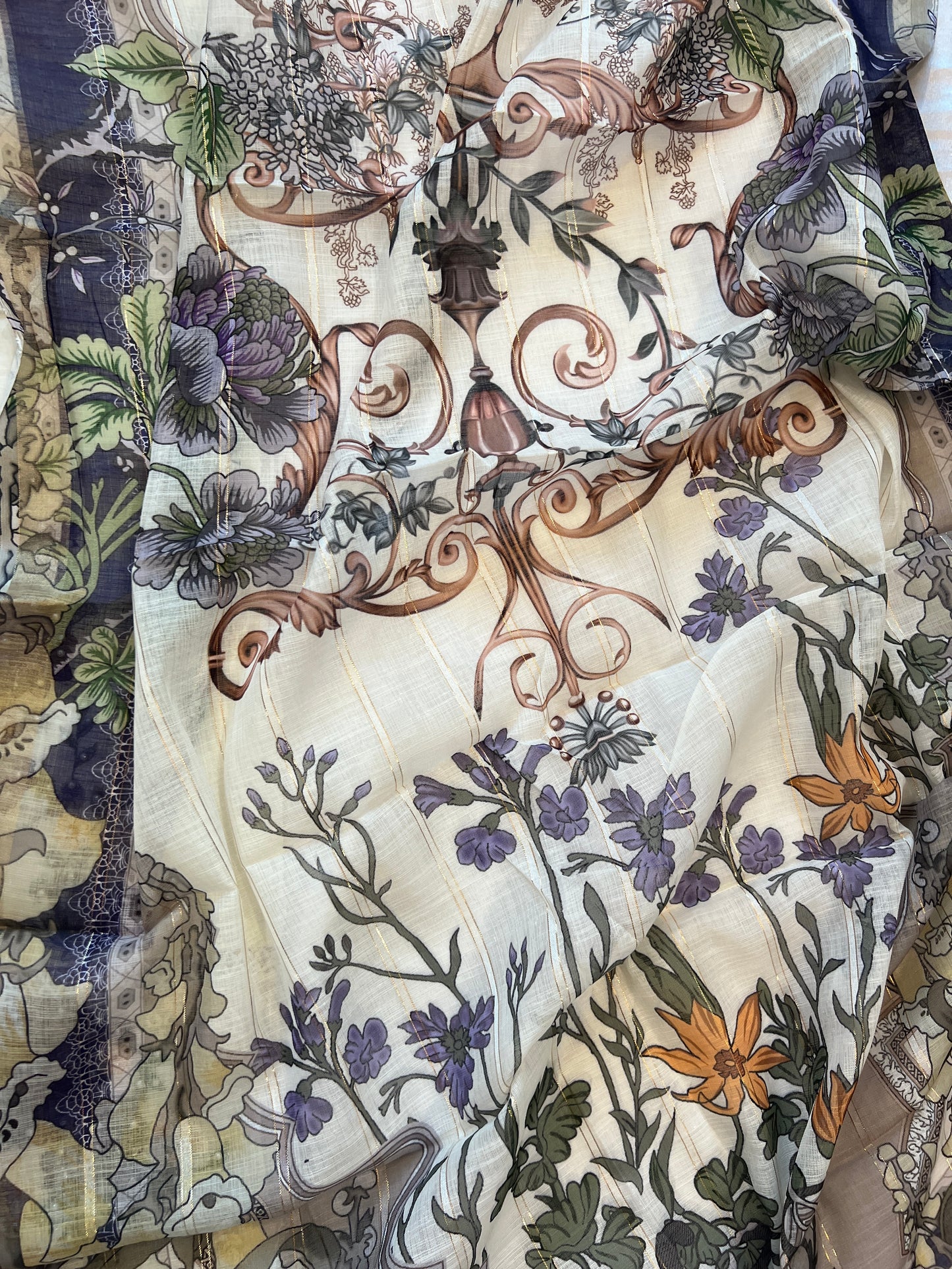 WHITE HANIA LAWN COTTON EMBROIDERY SUIT