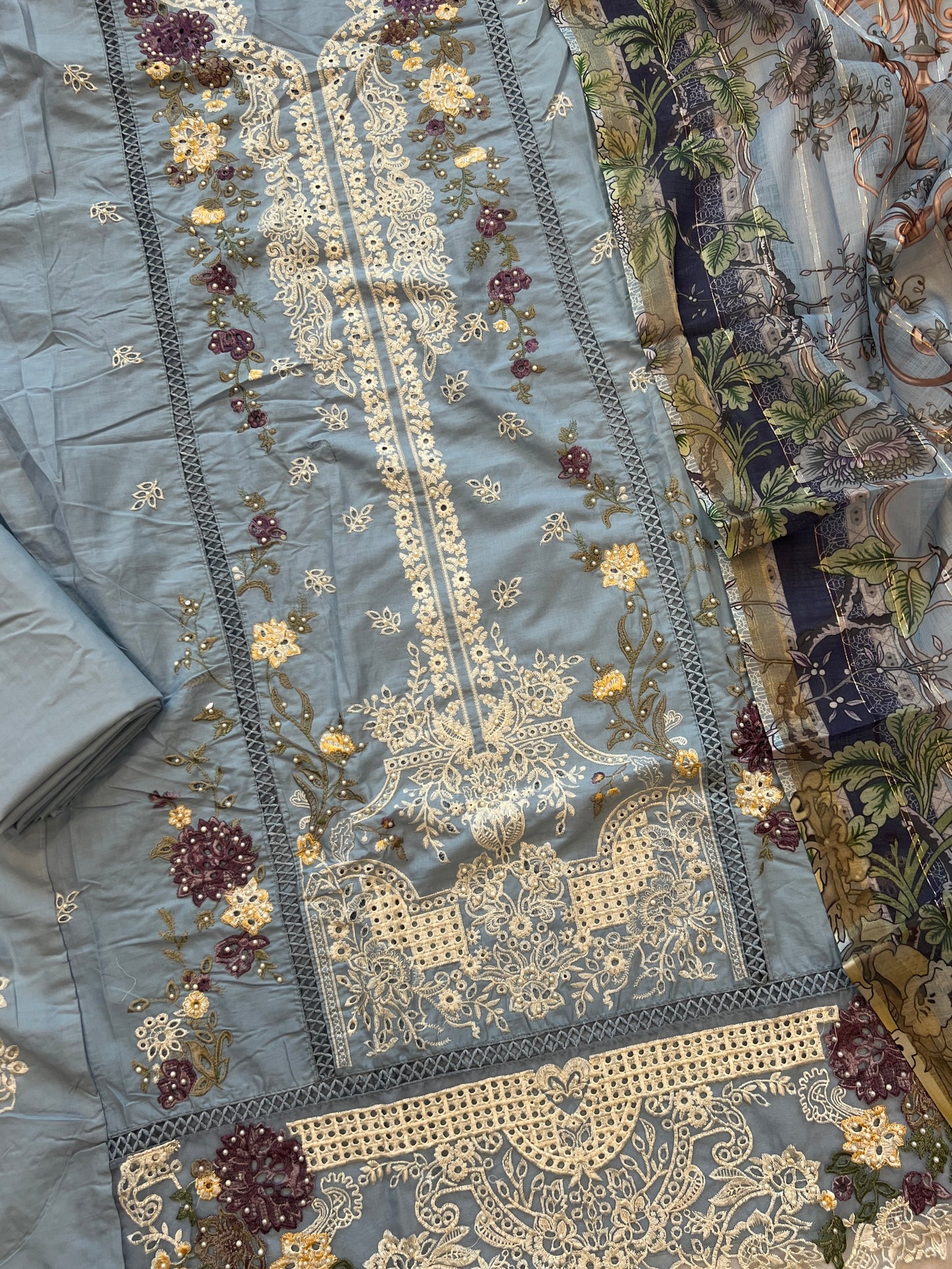 BLUE HANIA LAWN COTTON EMBROIDERY SUIT