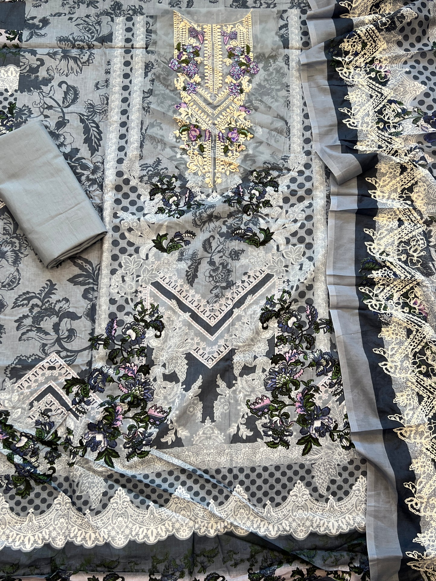 JADE COTTON EMBROIDERY SUIT 3