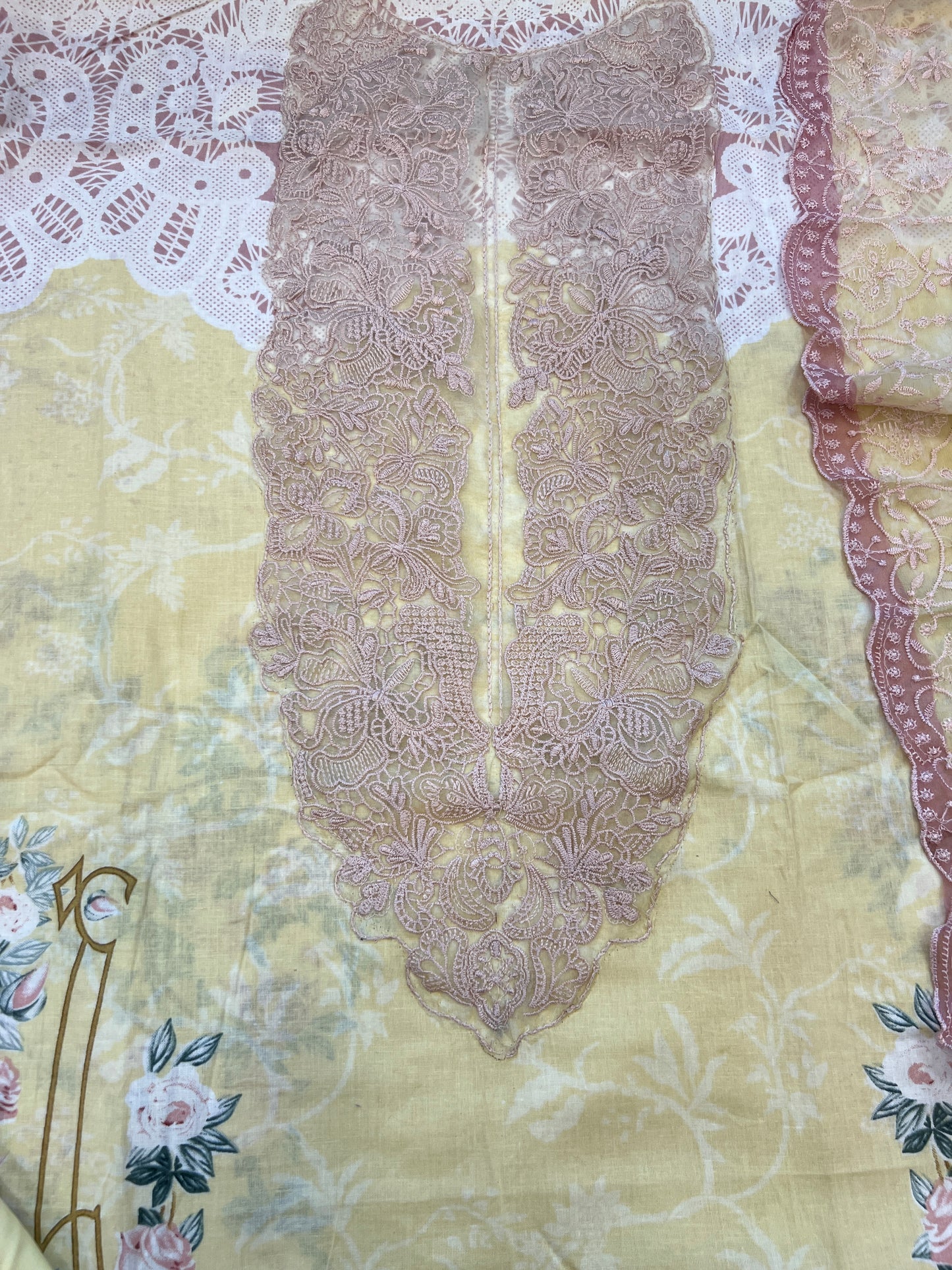 NEEDLE LAWN EMBROIDERY PATCH SUIT