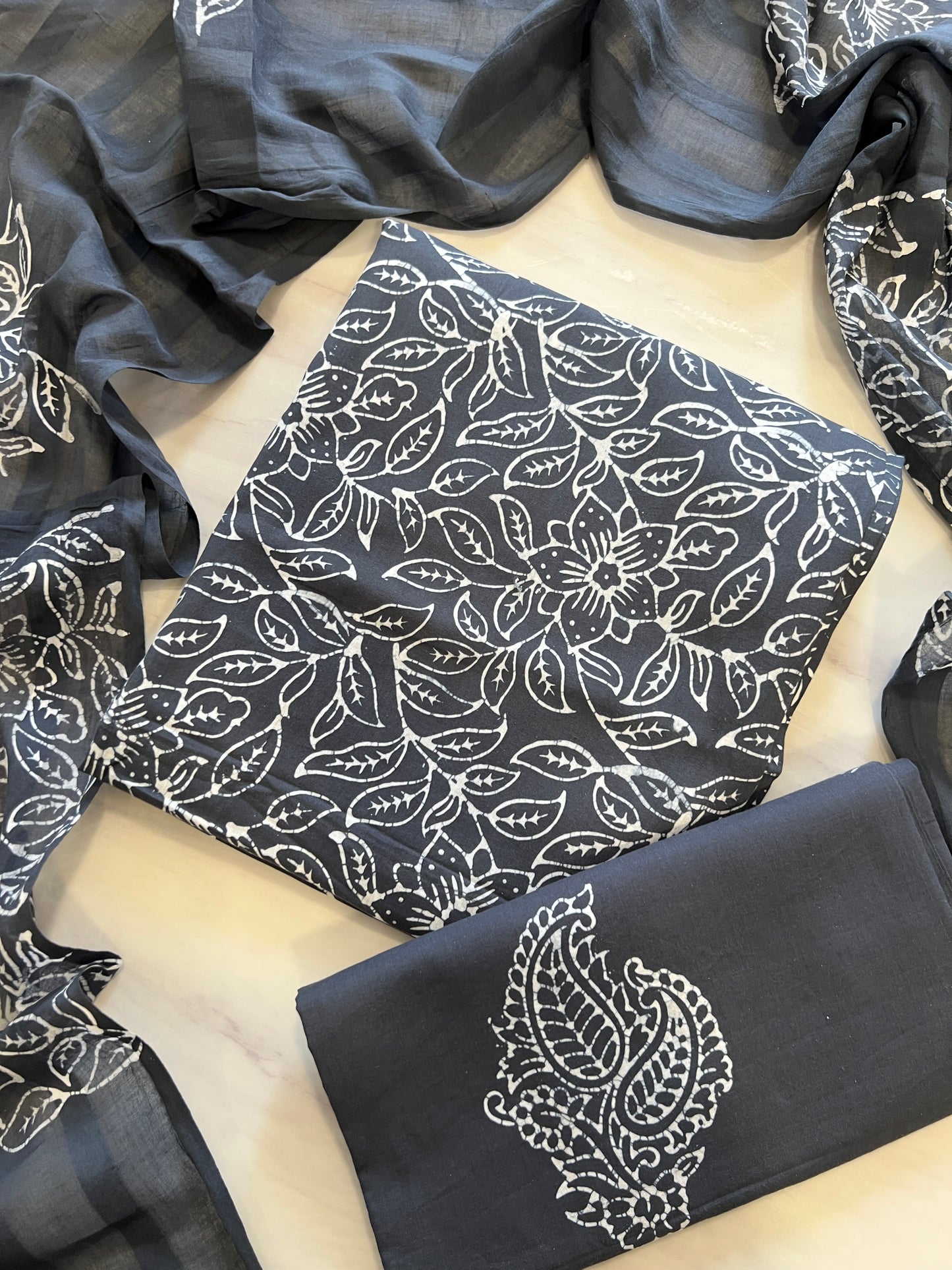 NATURAL PURE COTTON BATIK SUIT 4