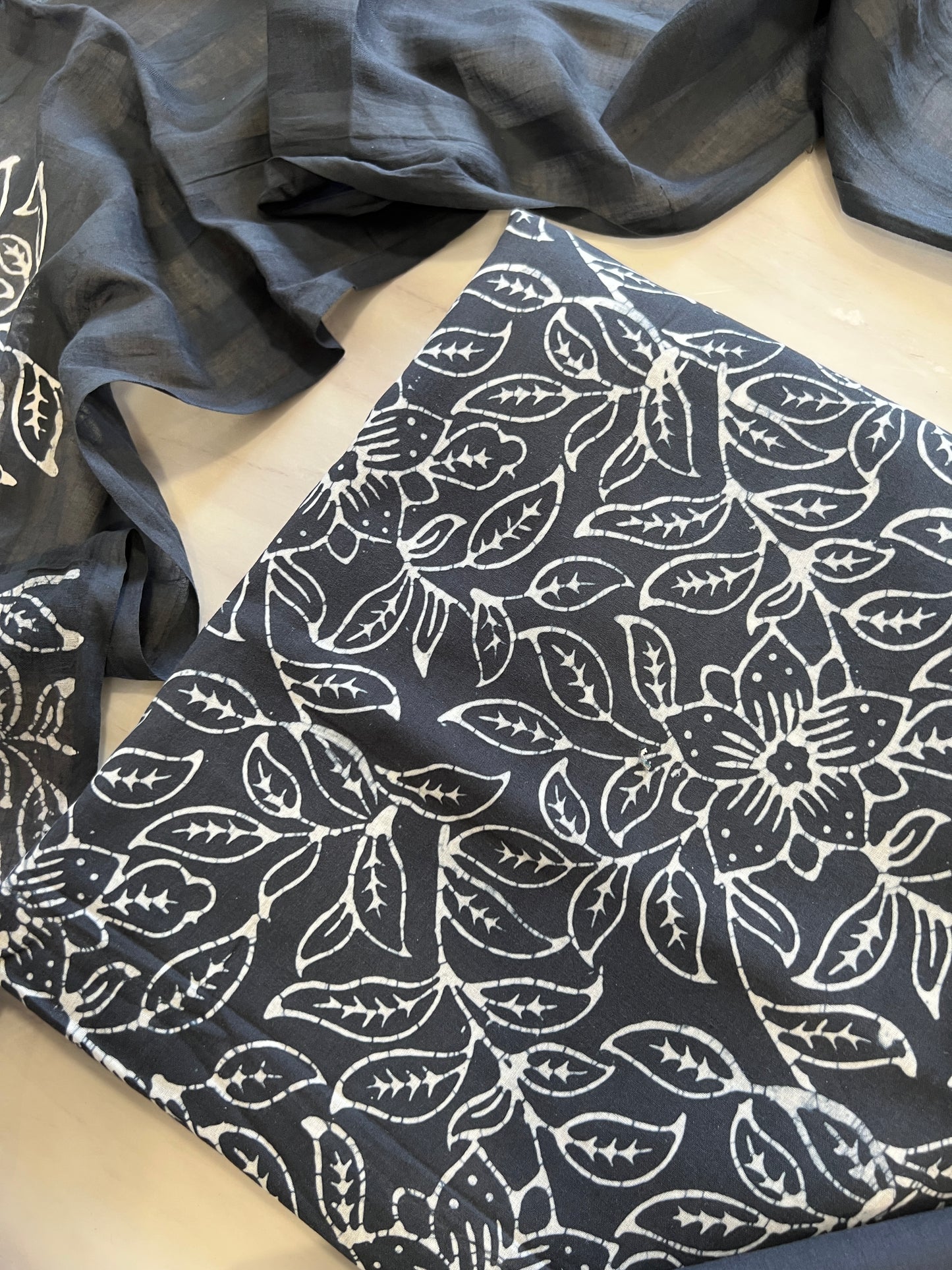 NATURAL PURE COTTON BATIK SUIT 4