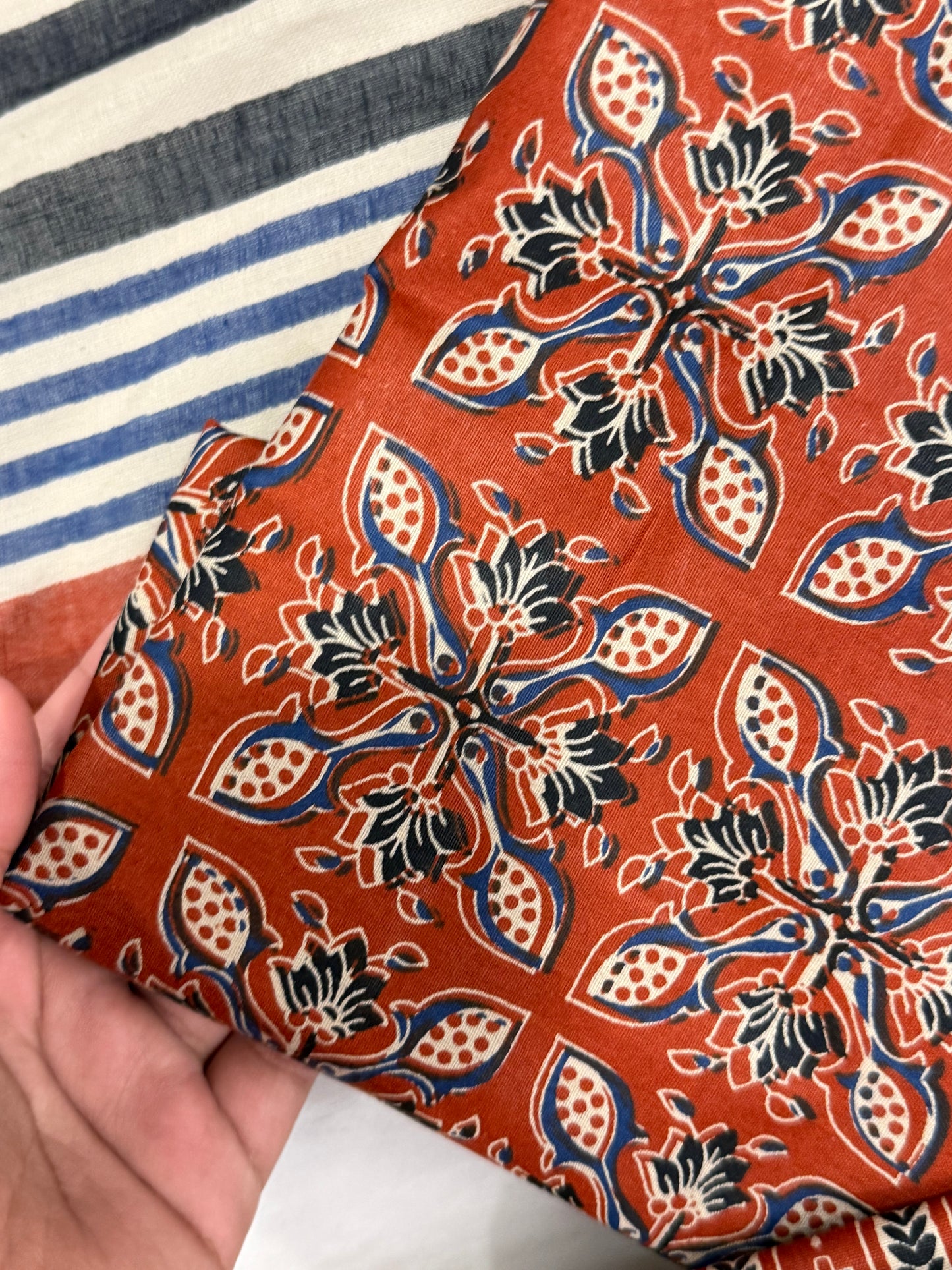 DT LAWN PRINTED SUIT 3 Q