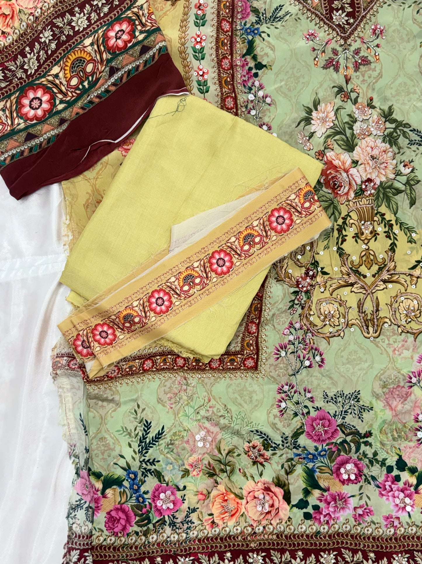 NAZAKAT CREPE EMBROIDERY SUIT Q