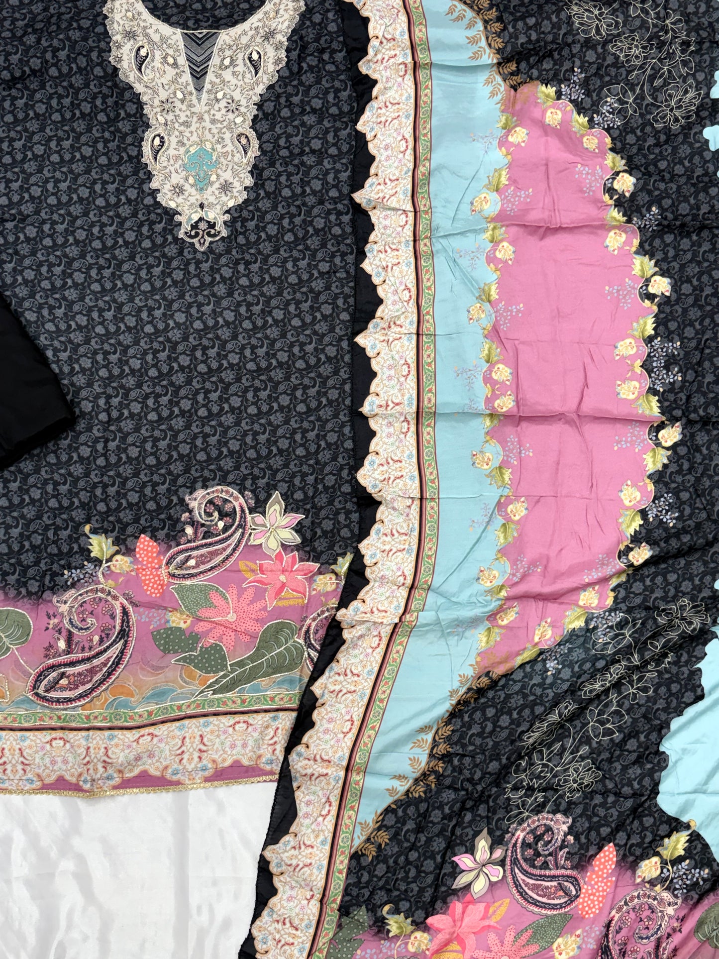 MUSLIN HAND EMBROIDERY SUIT 282 Q