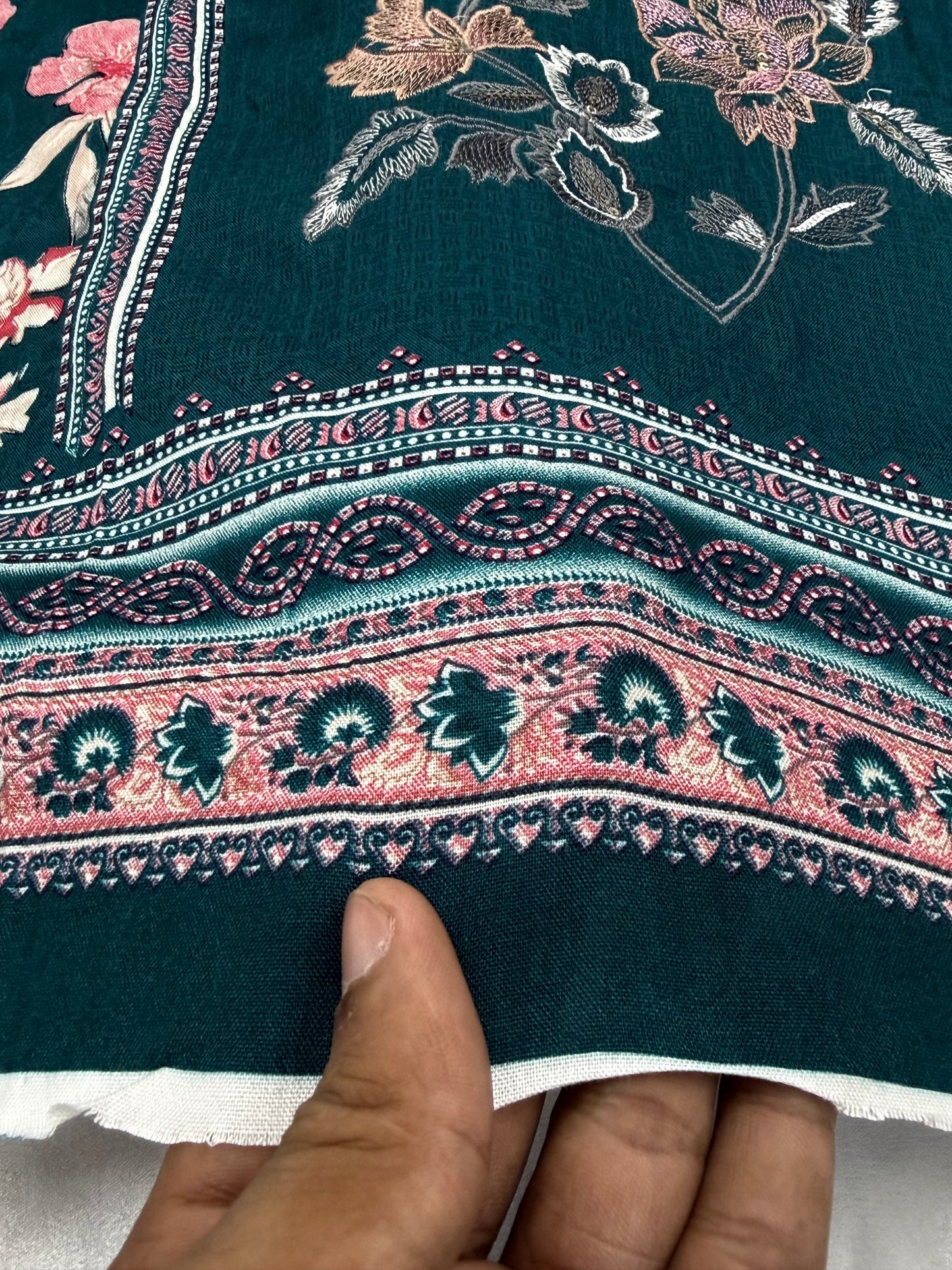 CASHMERE COTTON EMBROIDERY SUIT 6 Q