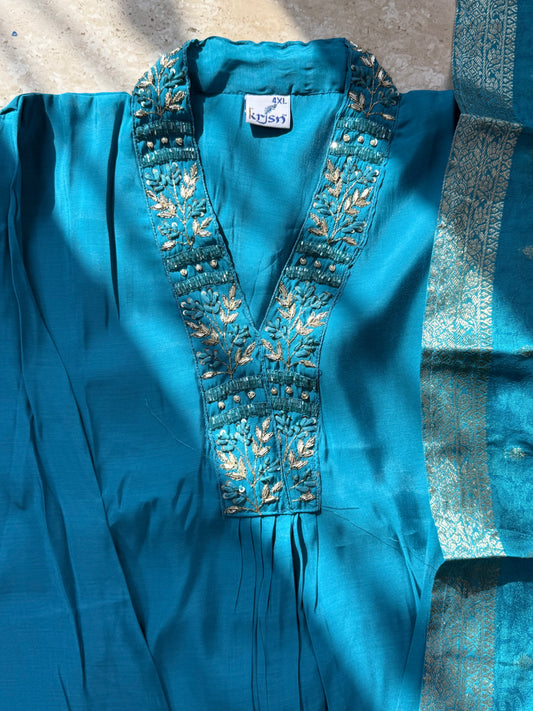 MUL CHANDERI HANDWORK FROCK 2 Q