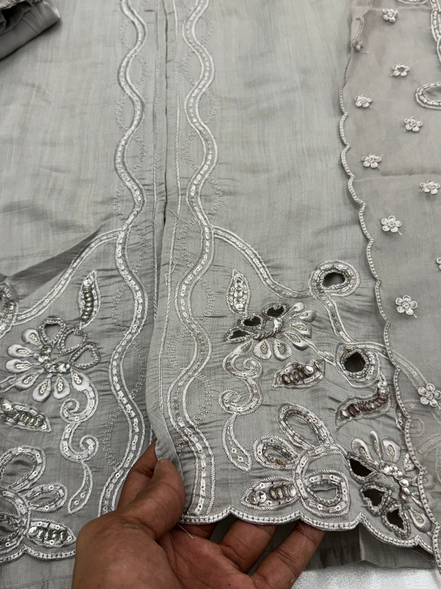 ZARQASH CUTWORK EMBROIDERY SUIT Q
