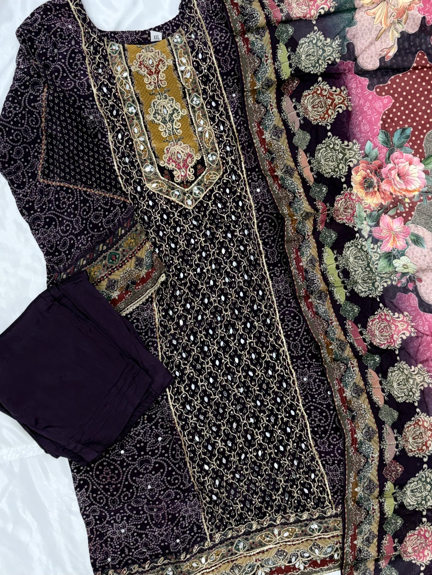 RAHI CREPE READYMADE SUIT Q