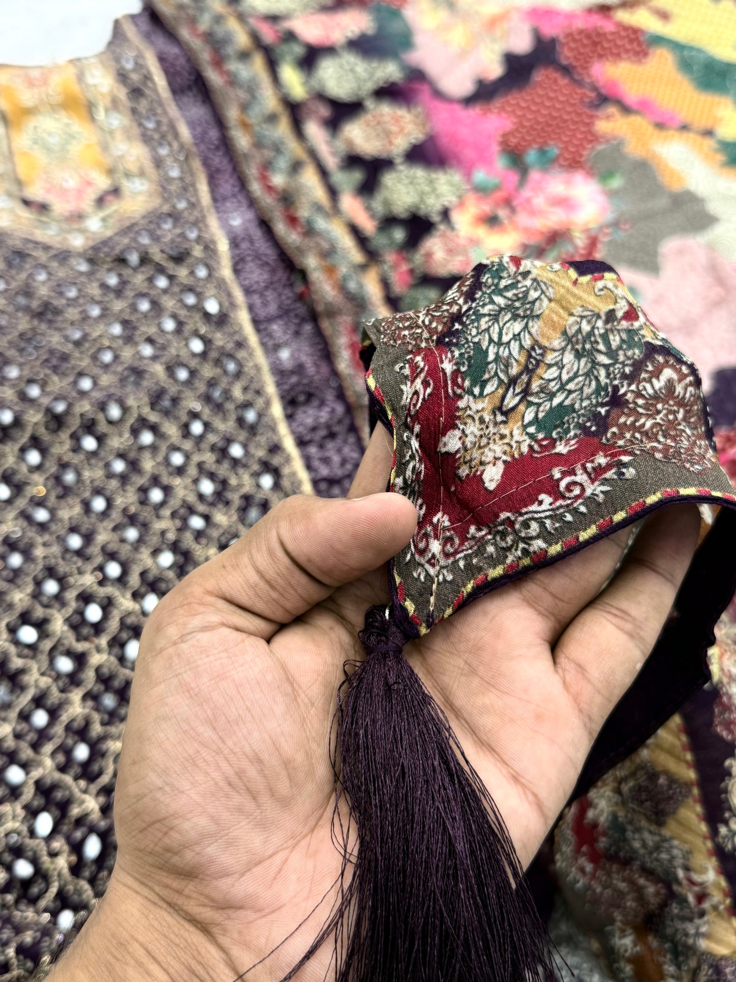 RAHI CREPE READYMADE SUIT Q