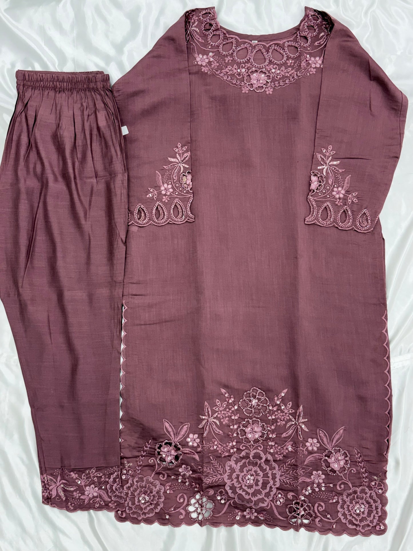 ZARQASH CUTWORK EMBROIDERY SUIT Q