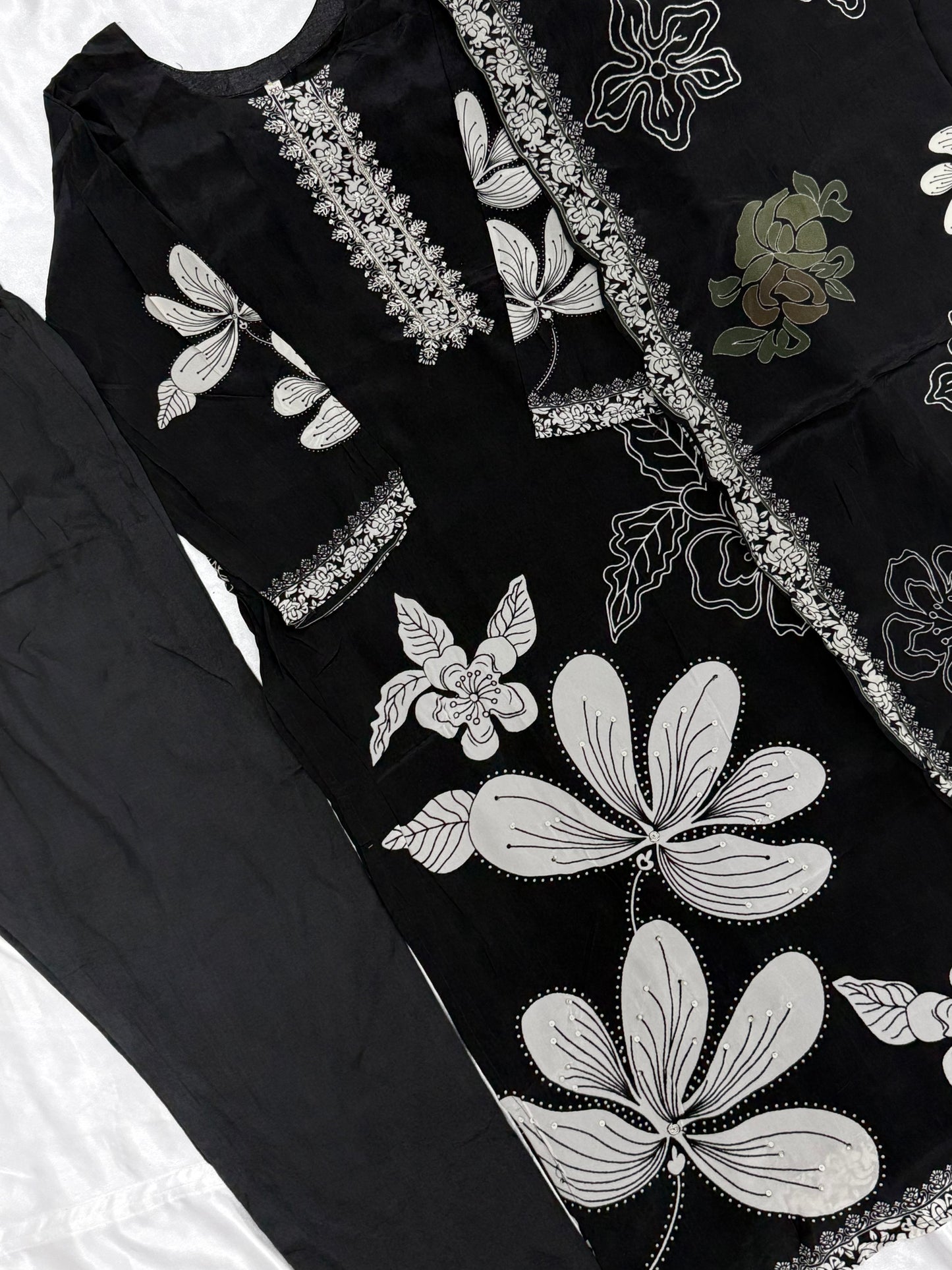 SF MUSLIN READYMADE SUIT Q