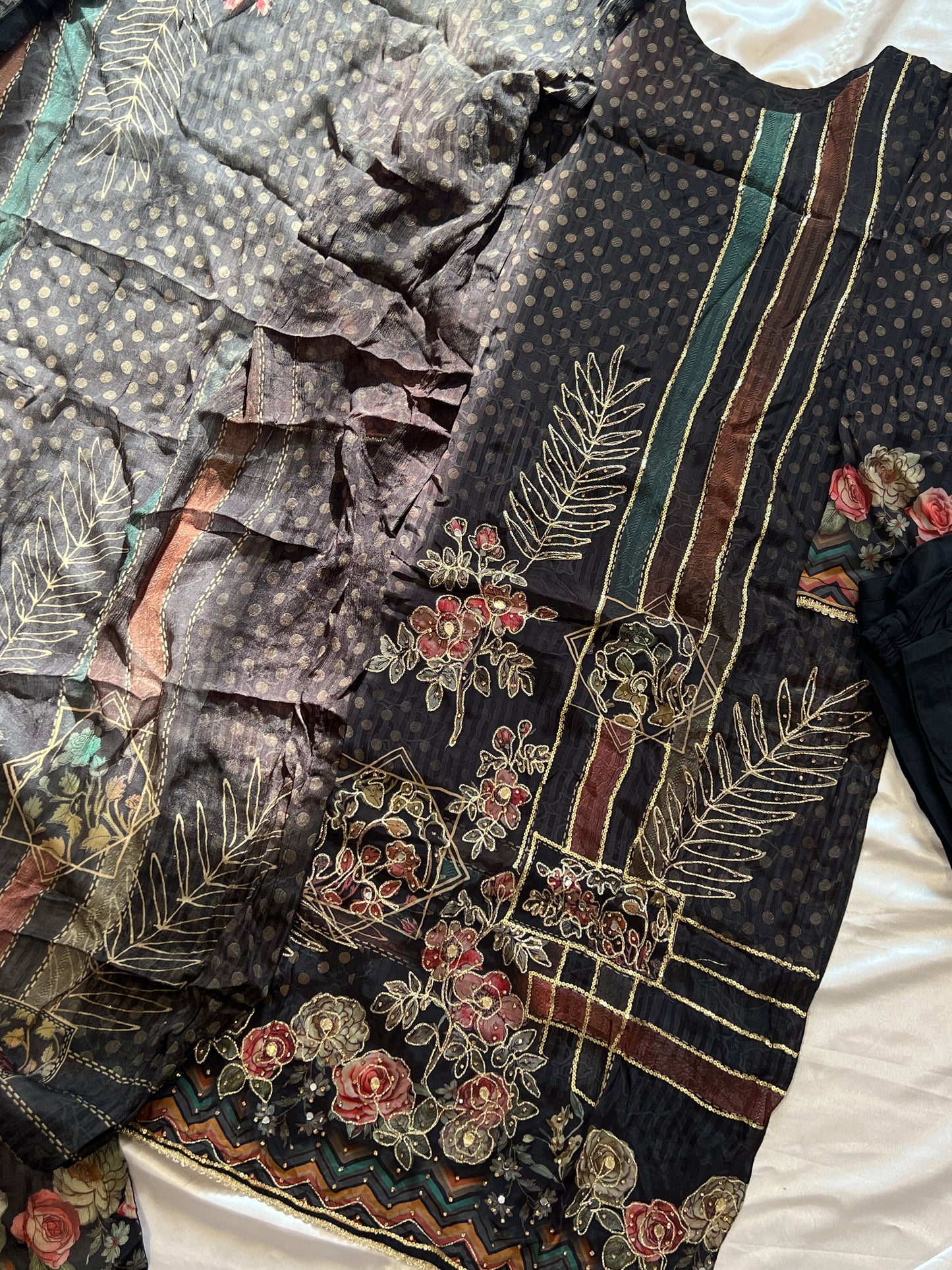 BLACK CREPE READYMADE SUIT