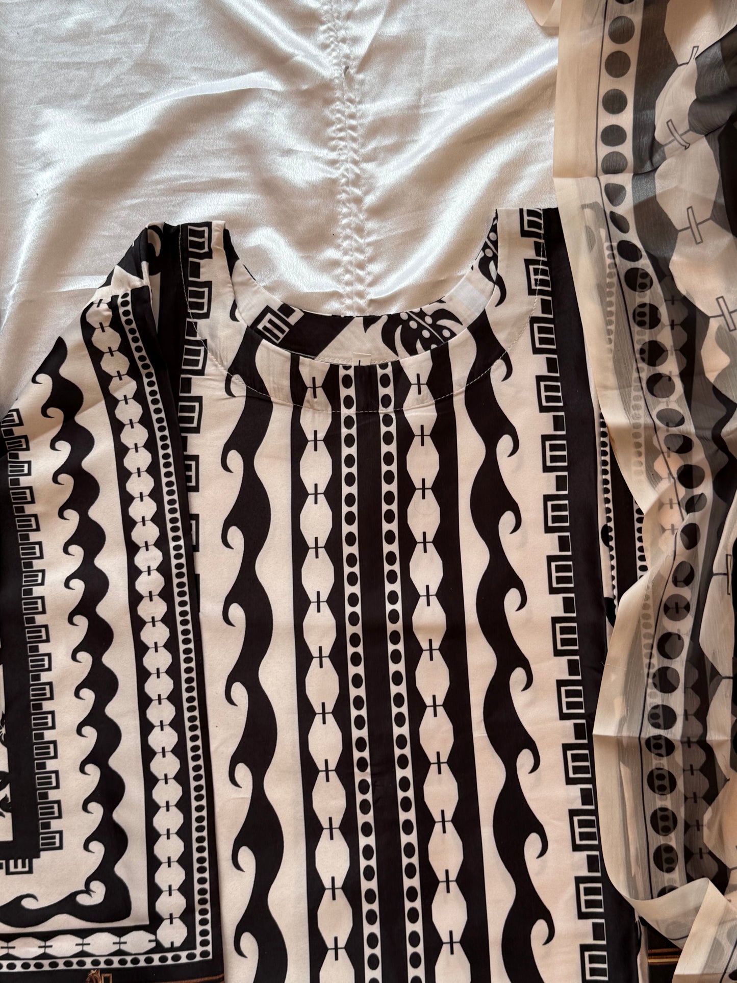 HANIA BLACK CO-ORD READYMADE Q