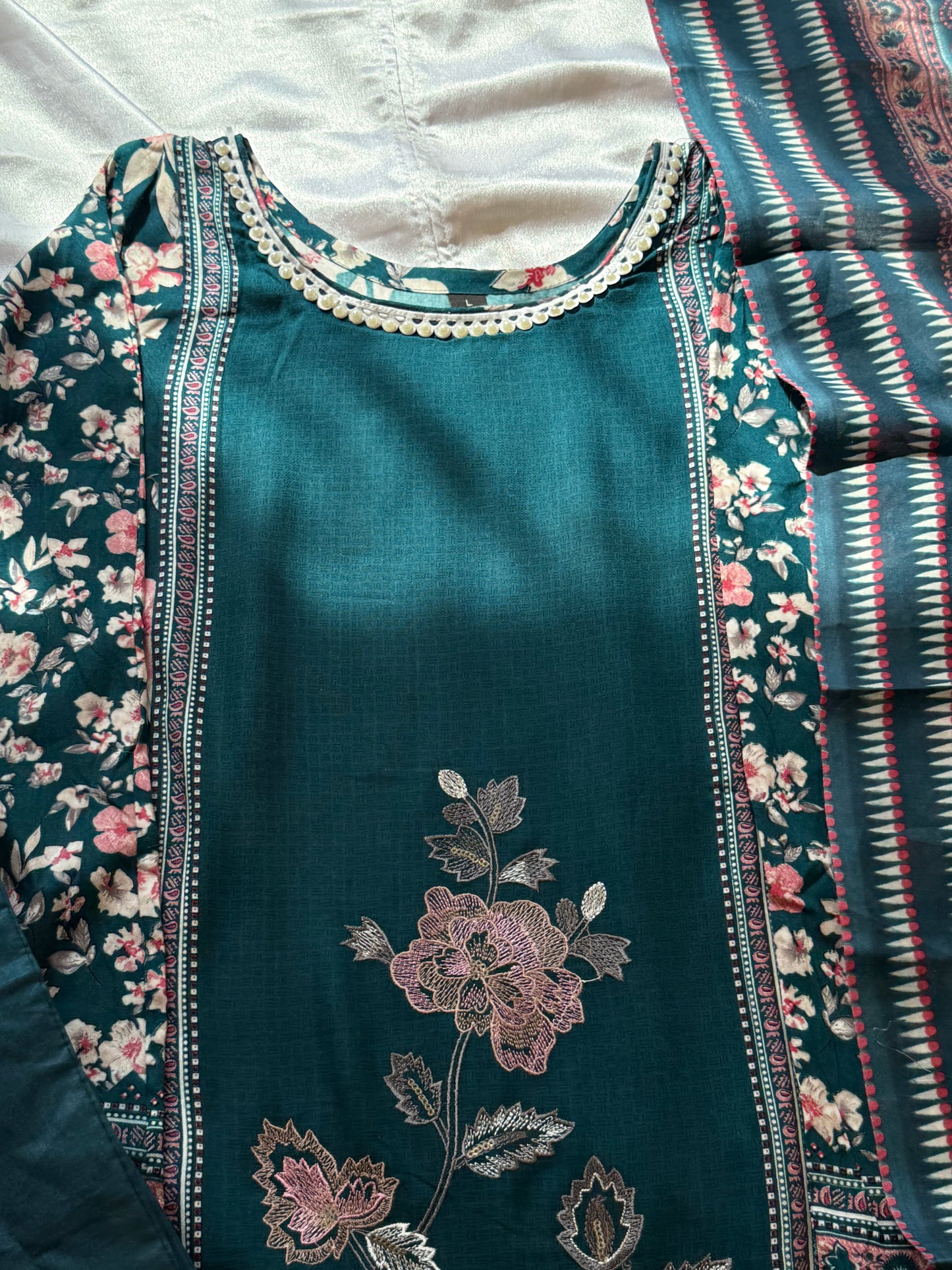 CASHMERE LAWN READYMADE SUIT Q
