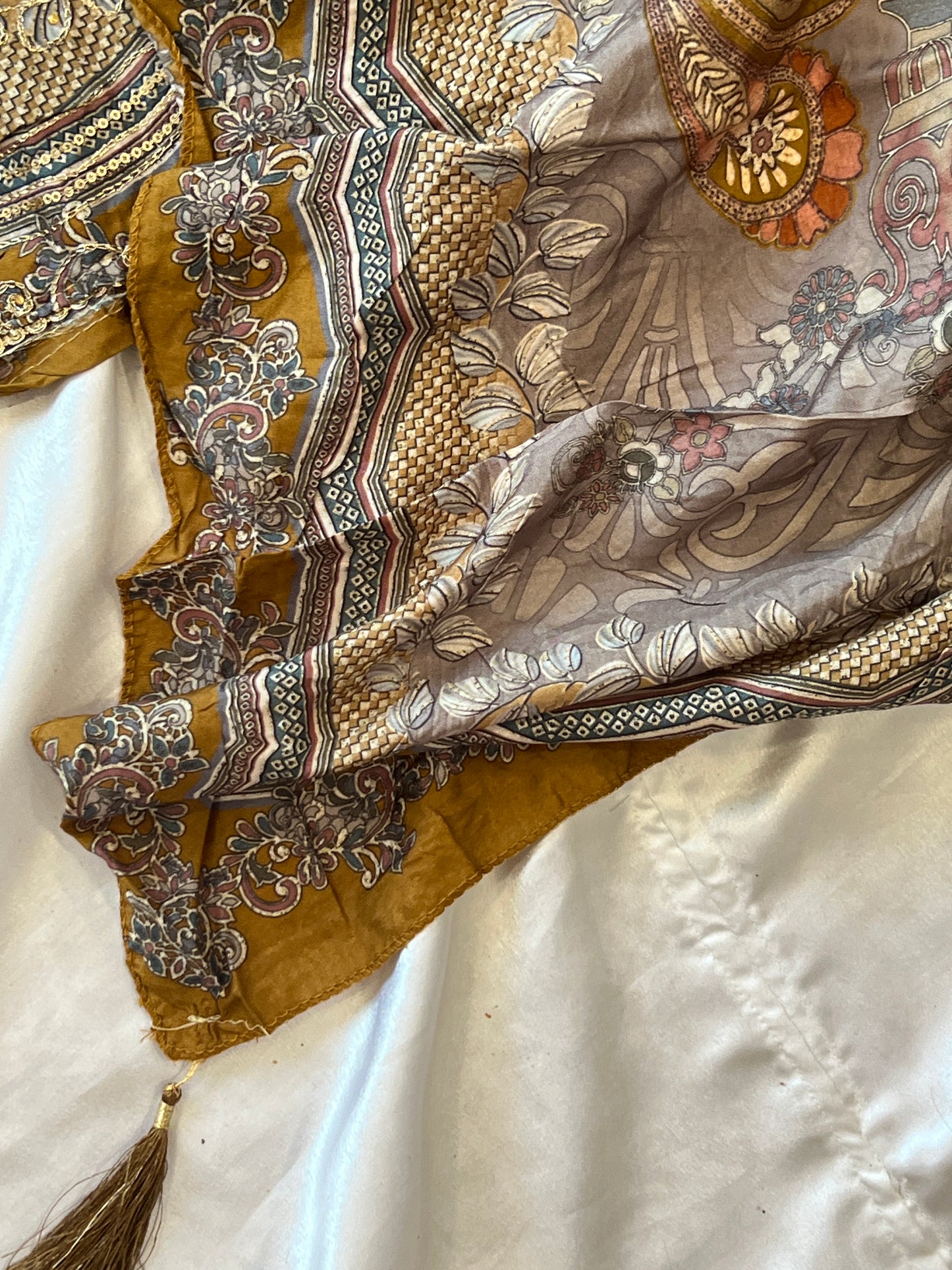 MUSTERED MUSLIN EMBROIDERY SUIT 278