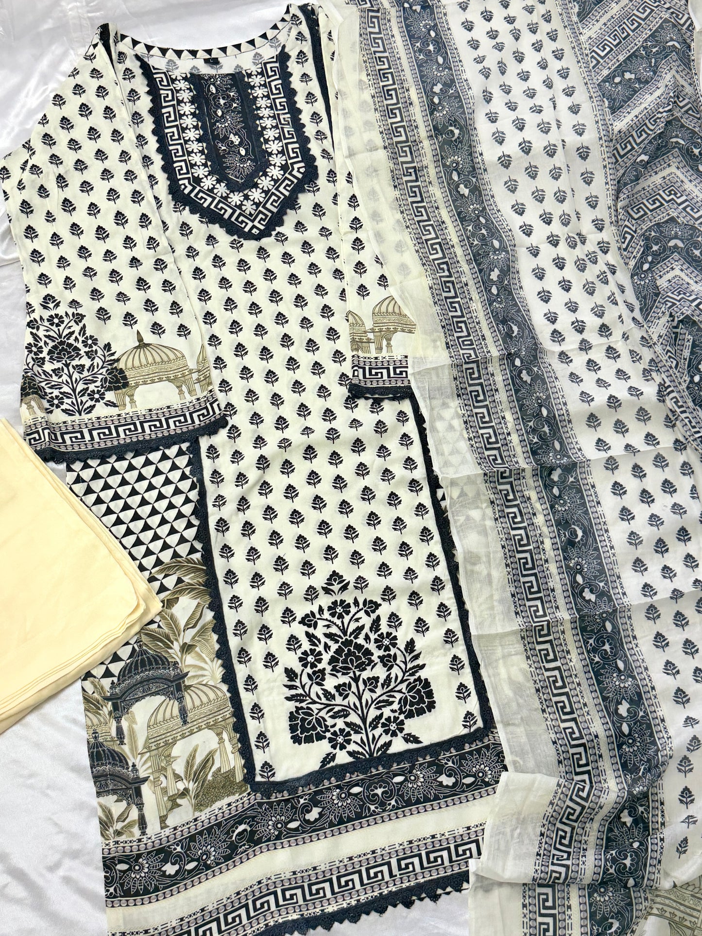 CS LAWN READYMADE SUIT 4 Q