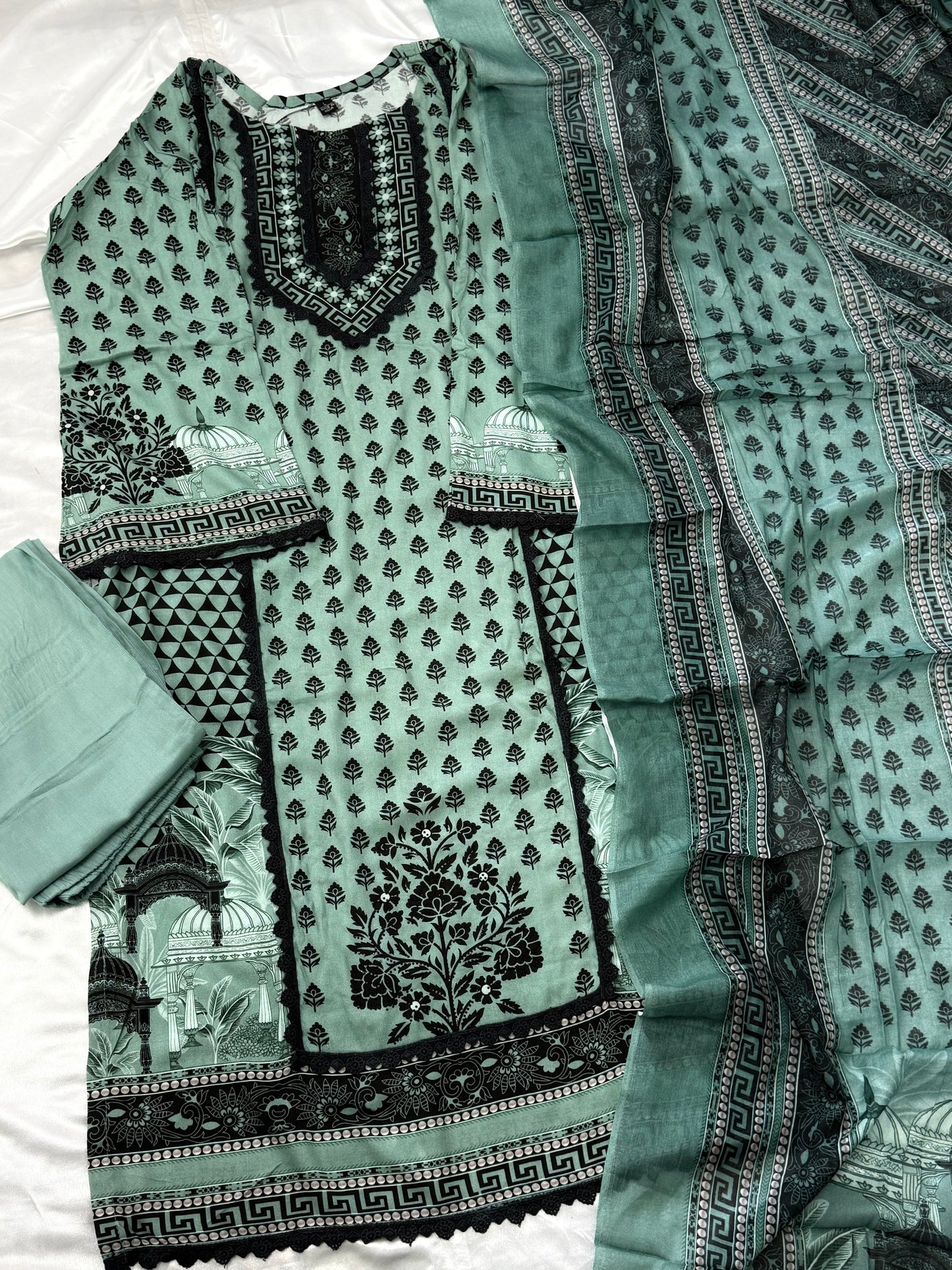CS LAWN READYMADE SUIT 2 Q