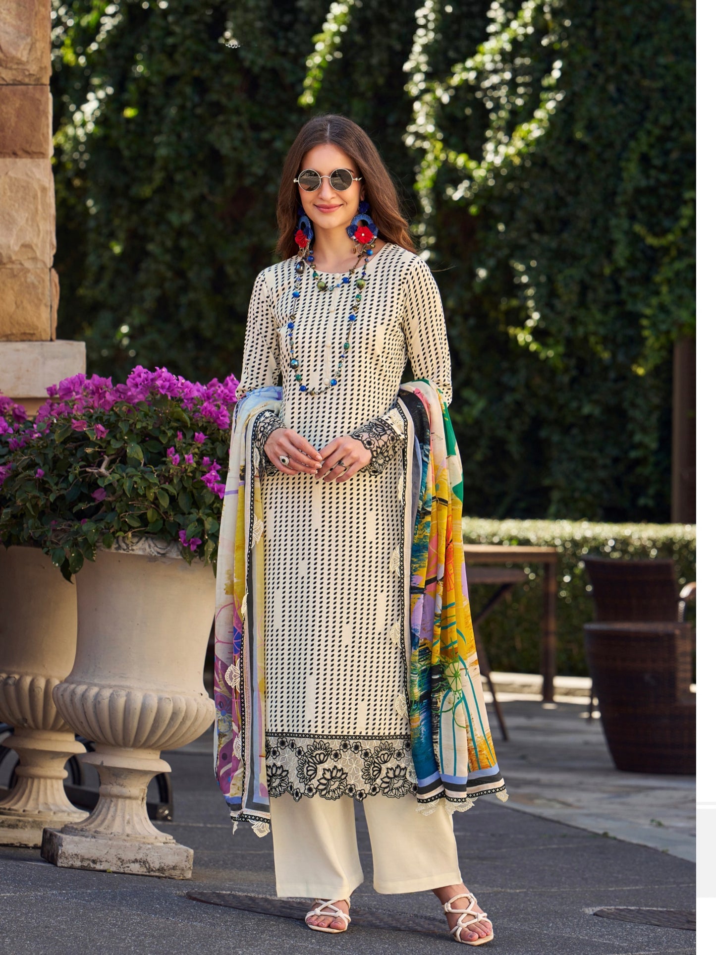 OFF WHITE MAHAM SOFT COTTON EMBROIDER SUIT Q