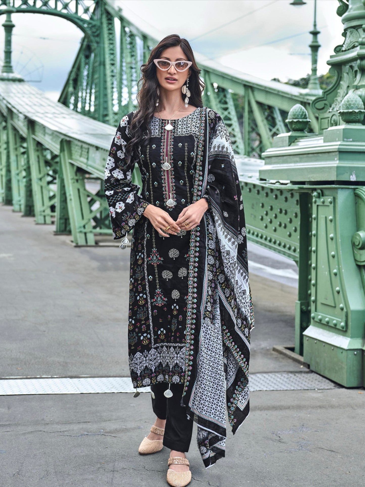 SABA BIN SAEED LAWN EMBROIDERY SUIT 3477 Q