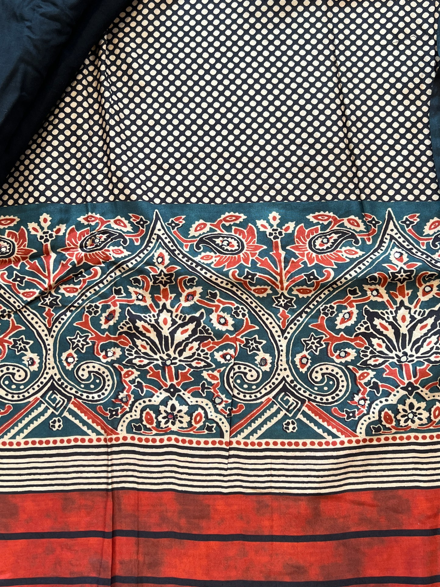 KAIRA MUSLIN HAND WORK EMBROIDERY SUIT 4 Q