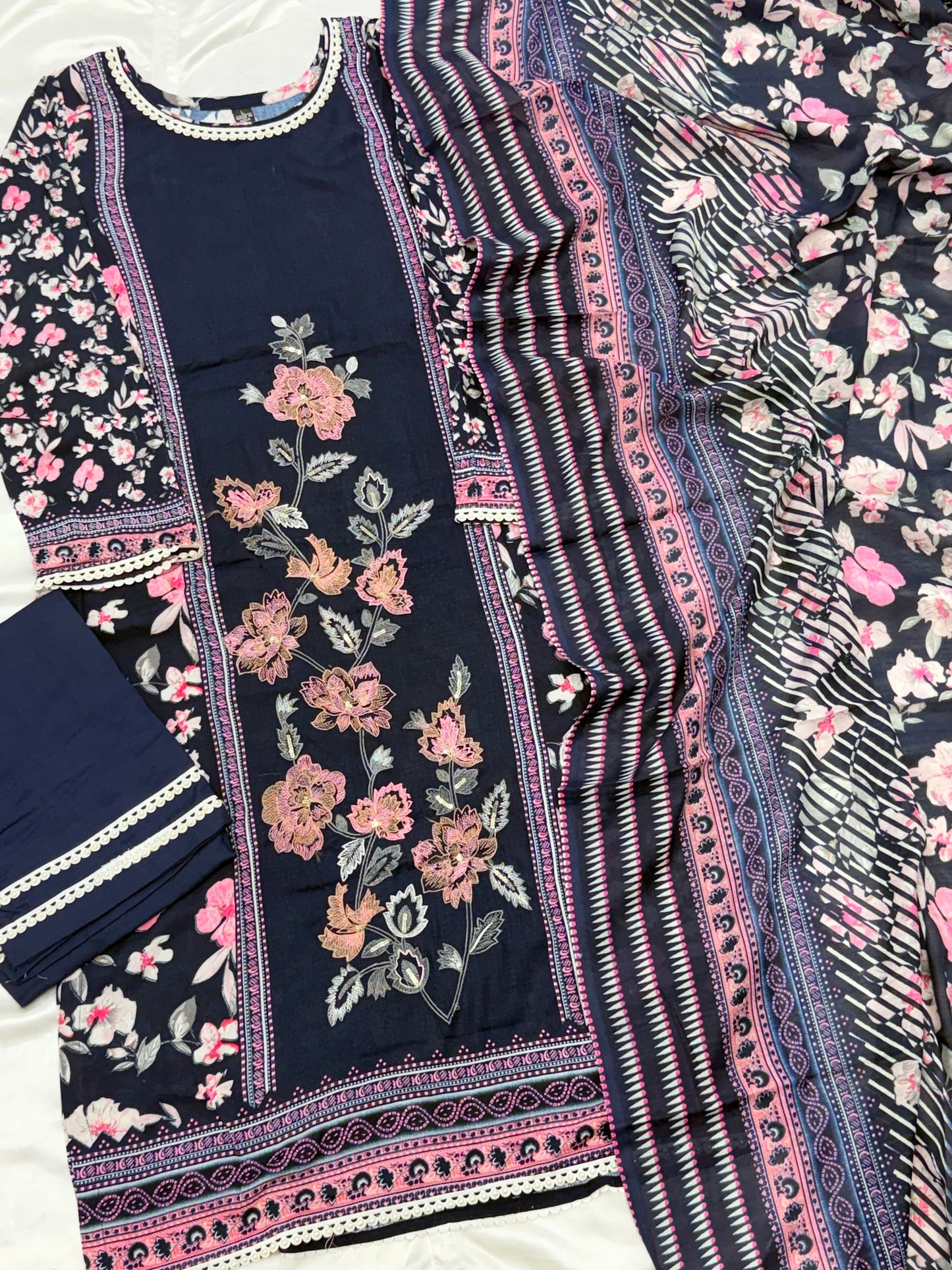 BLUE CASHMERE LAWN READYMADE SUIT 4 Q