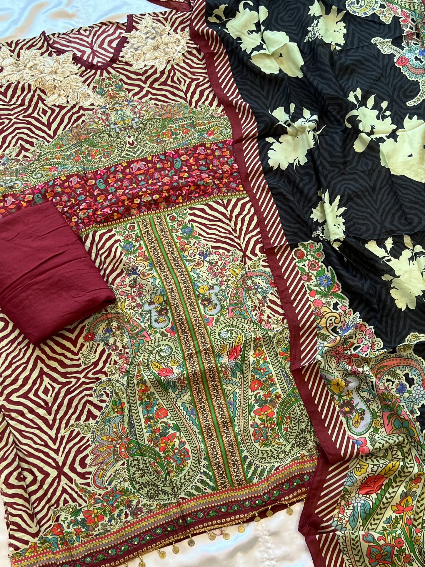 MUSLIN PATCH WORK SUIT 114 Q