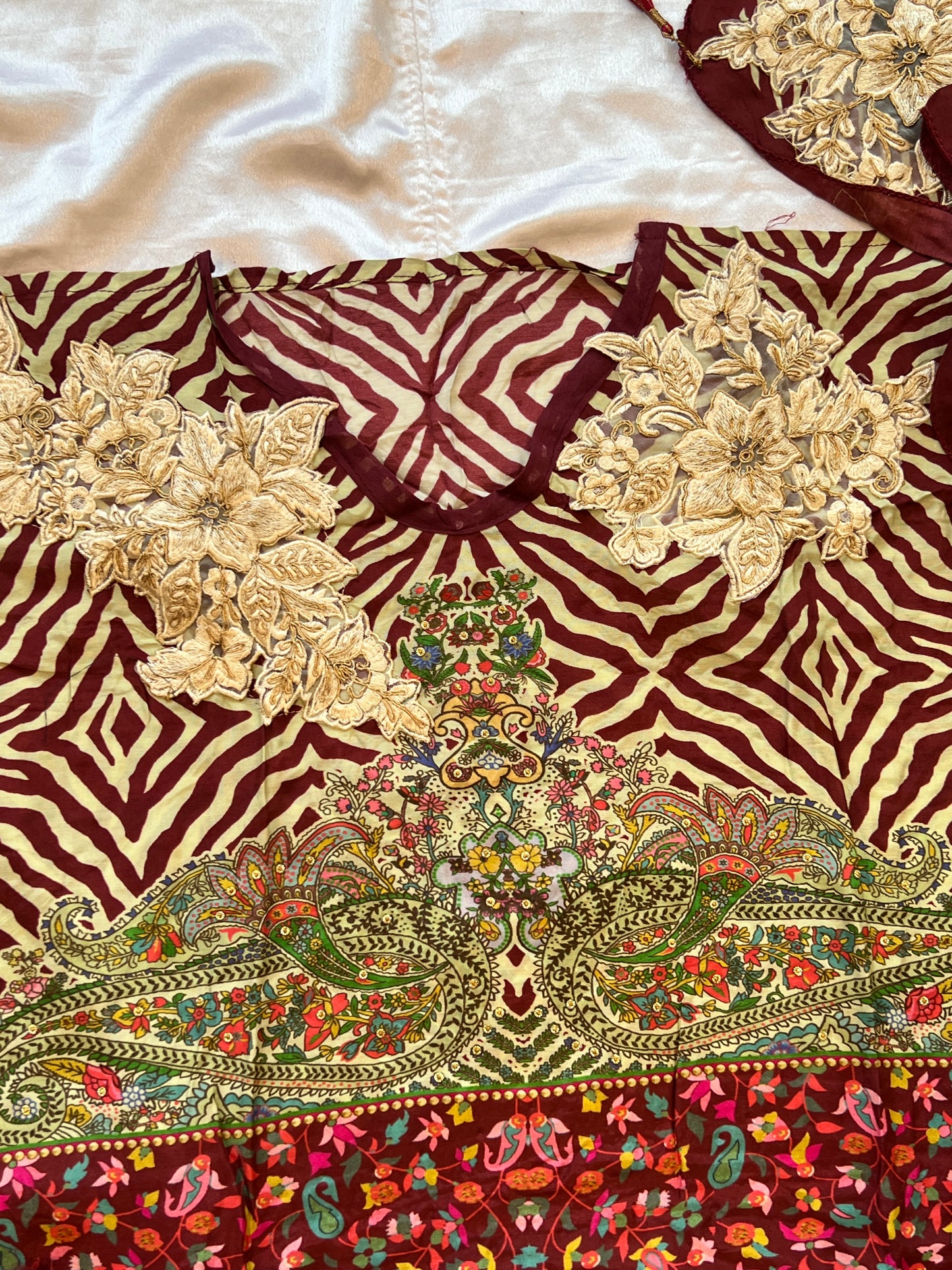 MUSLIN PATCH WORK SUIT 114 Q