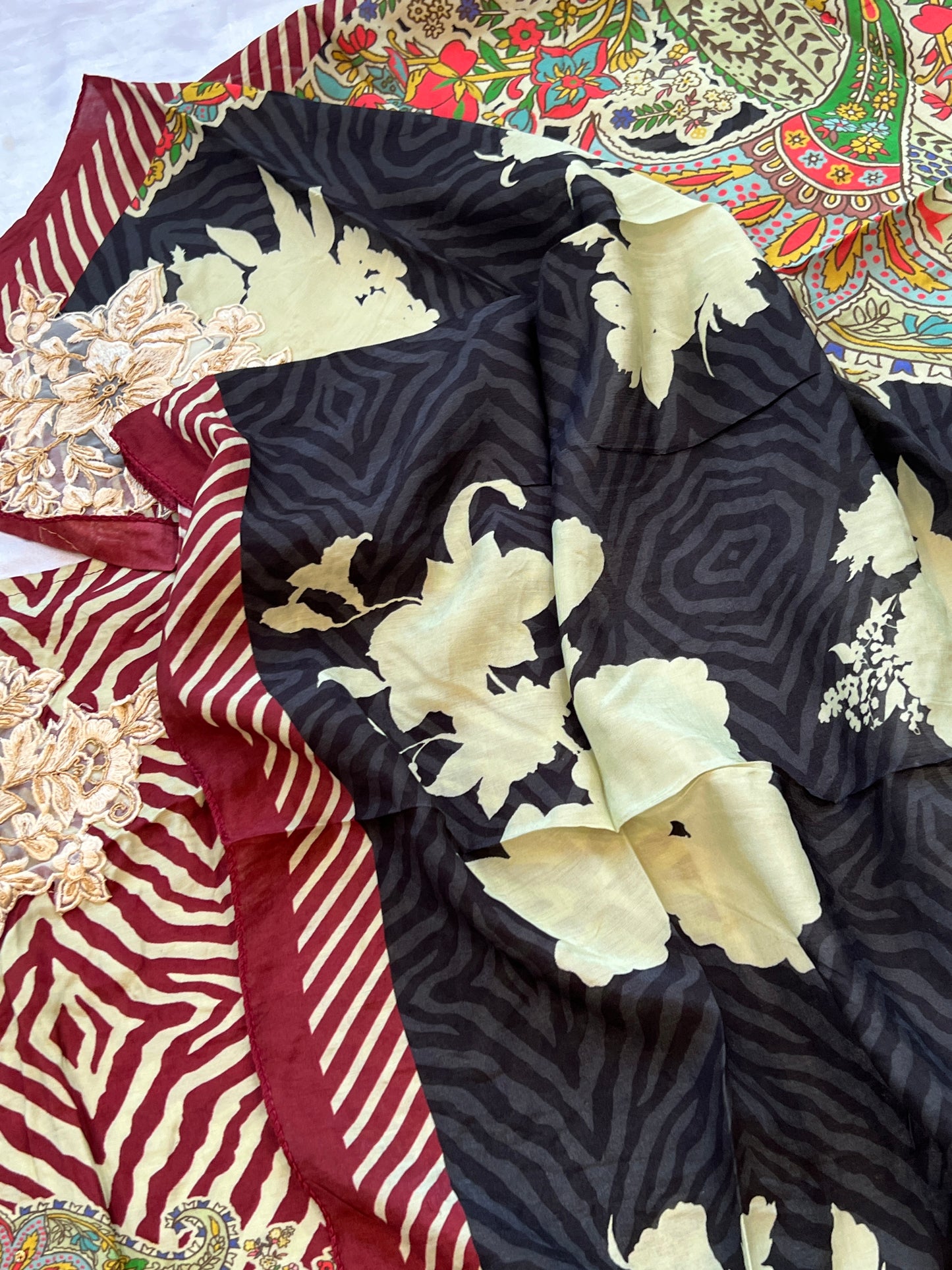 MUSLIN PATCH WORK SUIT 114 Q