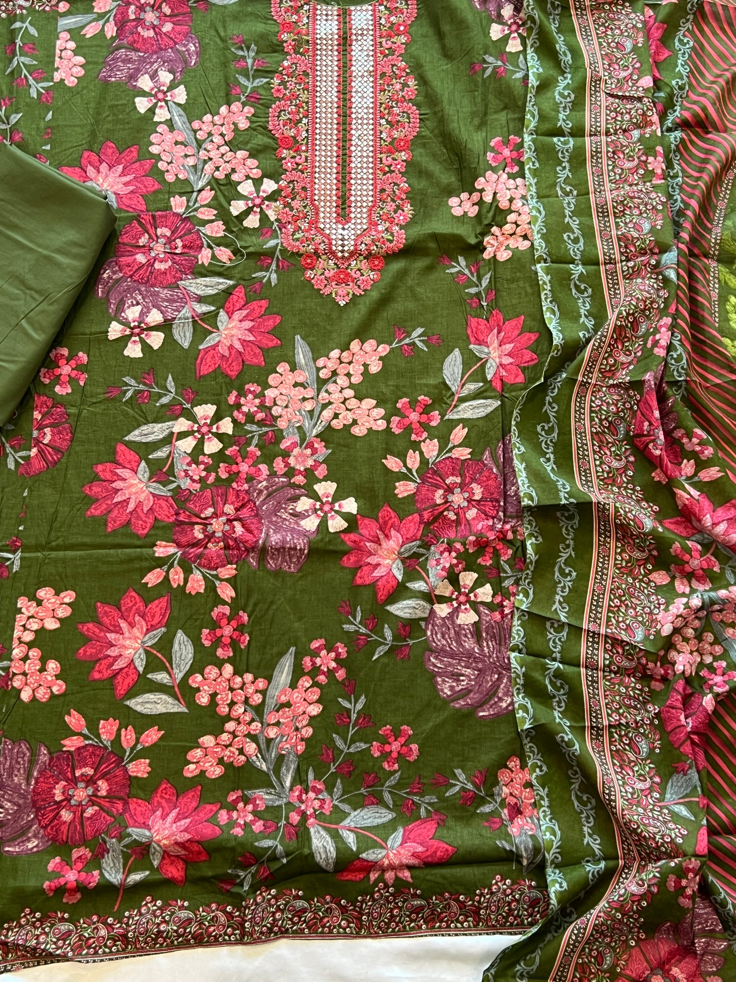 CASMERE COTTON EMBROIDERY SUIT 4