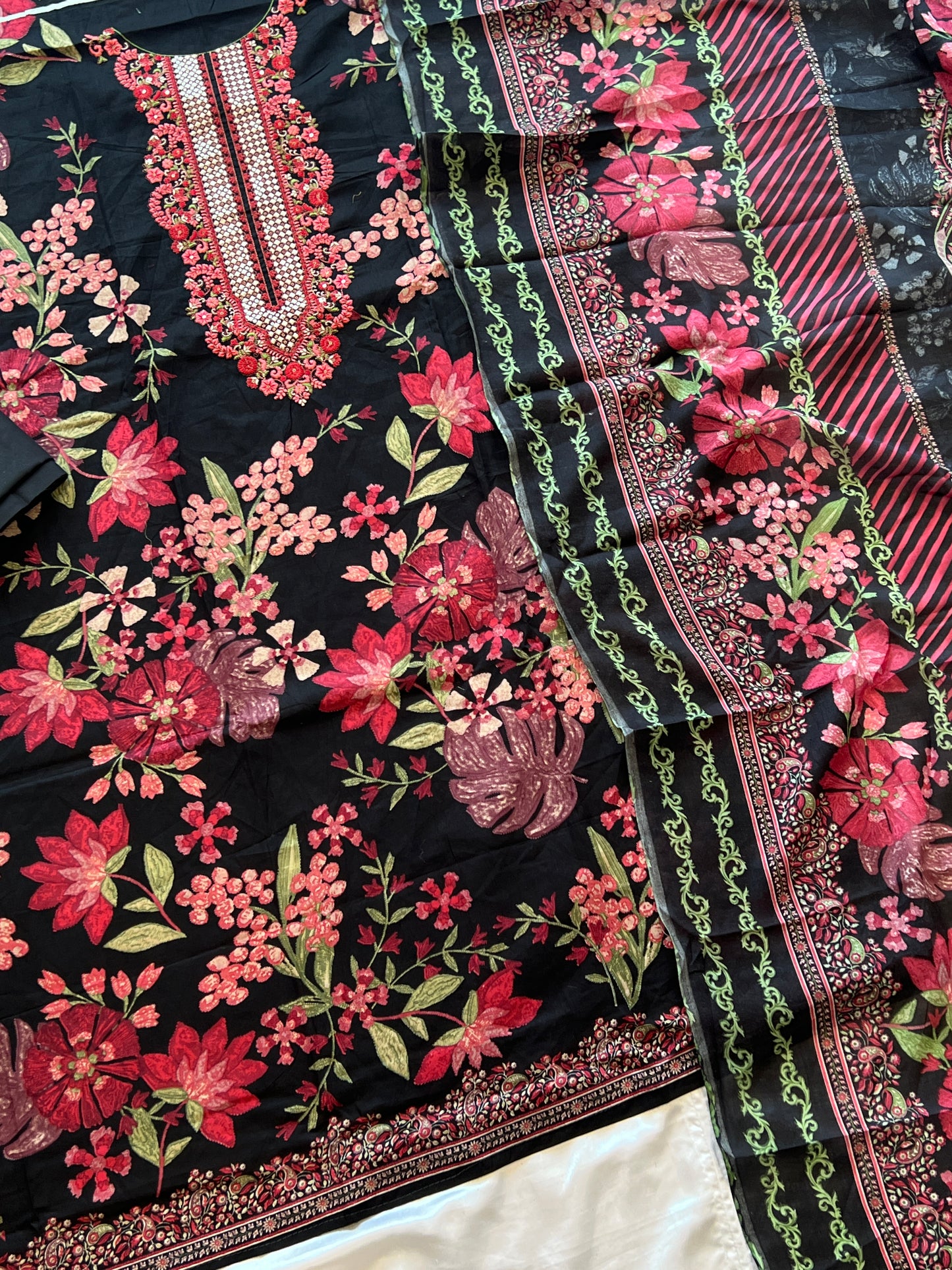 CASMERE COTTON EMBROIDERY SUIT 2 Q