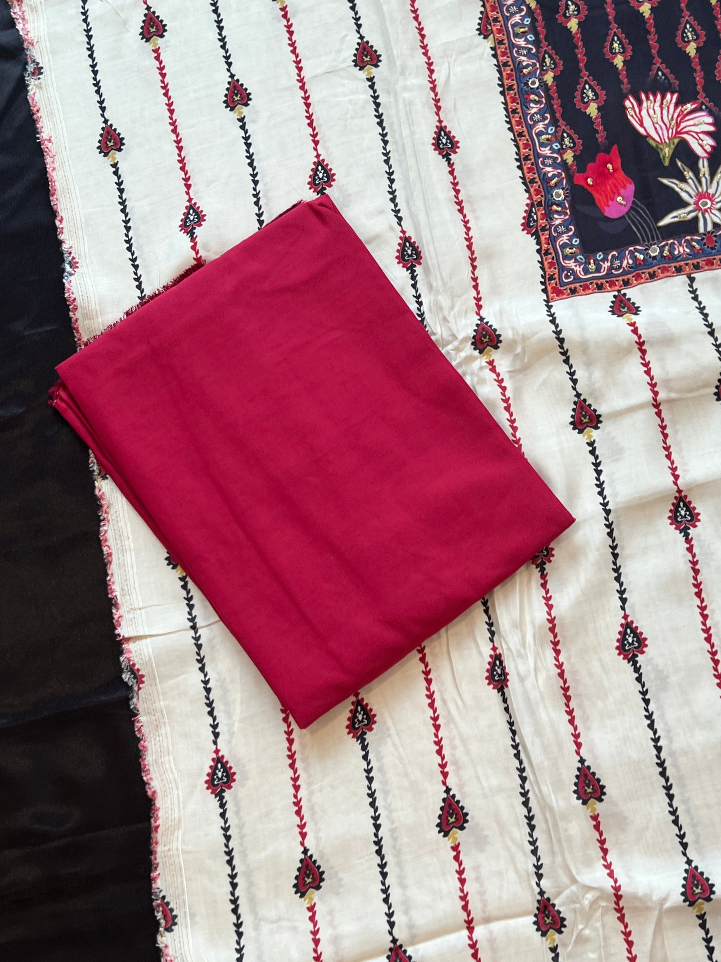 KAIRA MUSLIN HAND WORK EMBROIDERY SUIT 6 Q