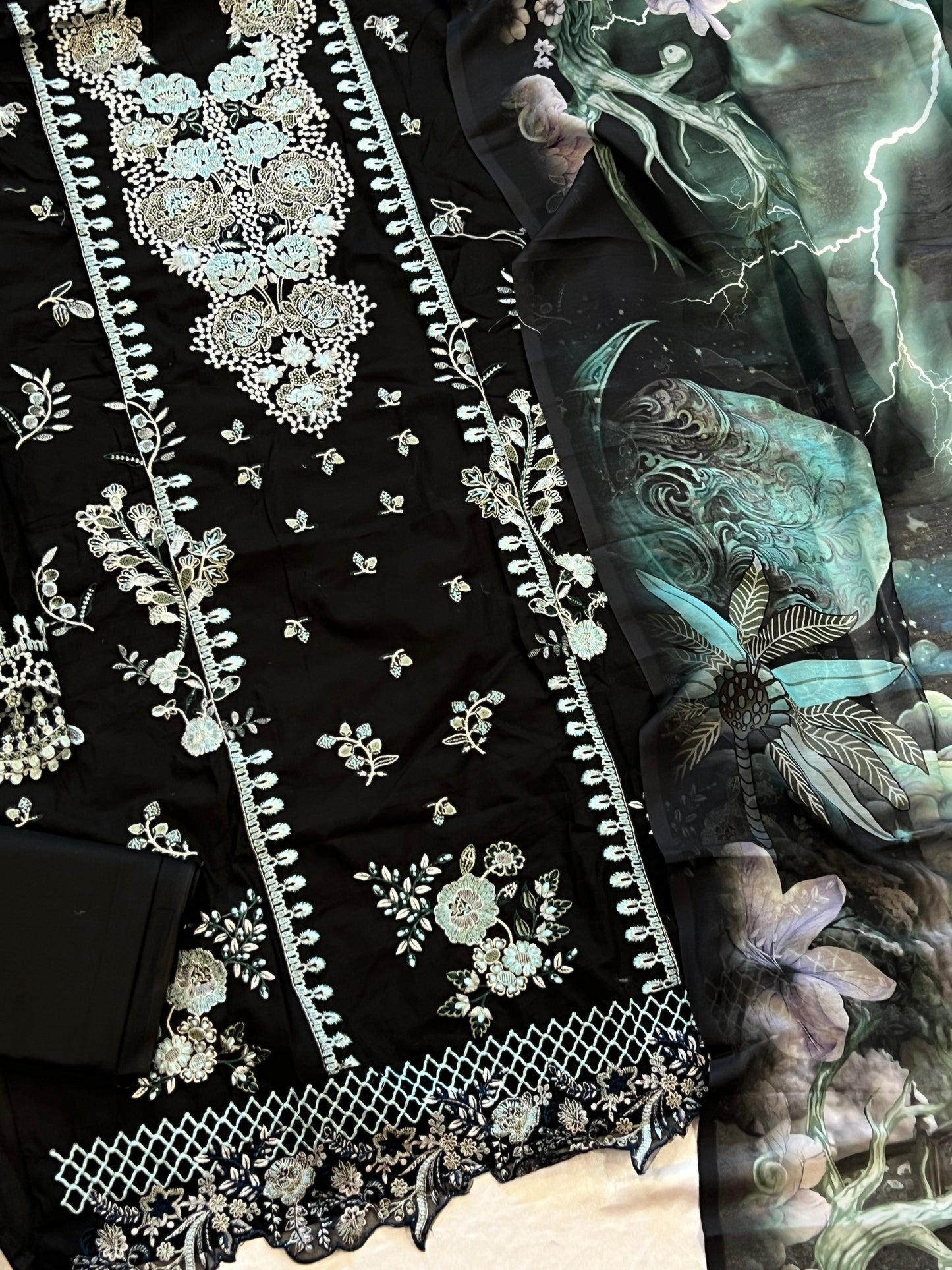 ELAN LAWN COTTON EMBROIDERY SUIT