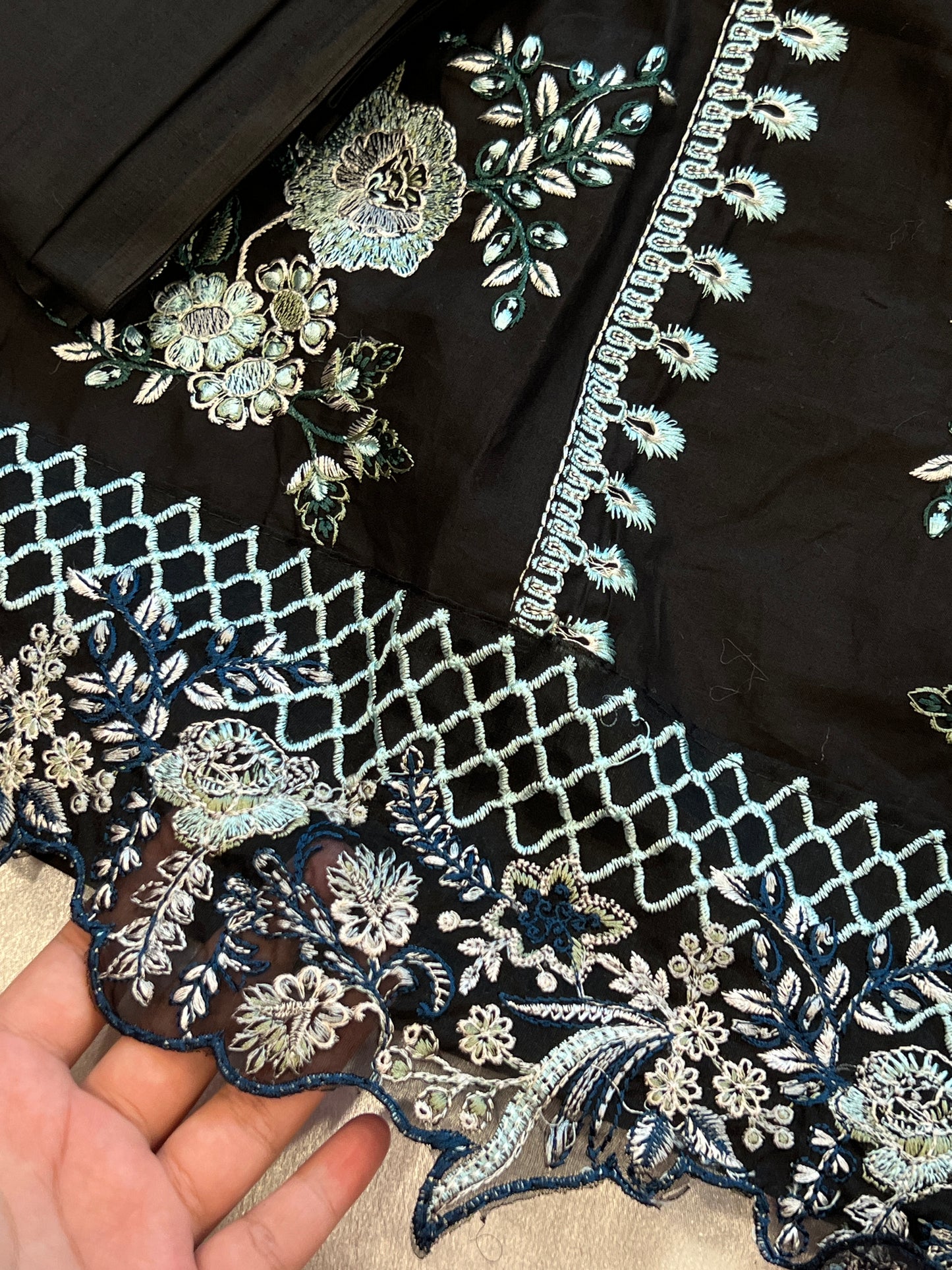 ELAN LAWN COTTON EMBROIDERY SUIT