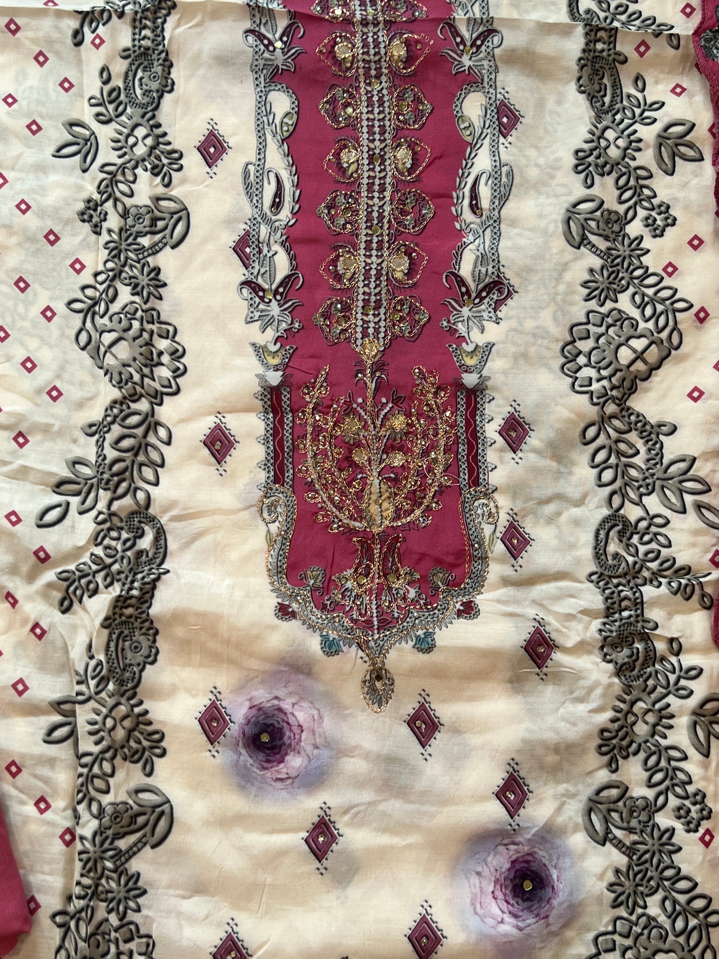 MUSLIN EMBROIDERY SUIT 3822