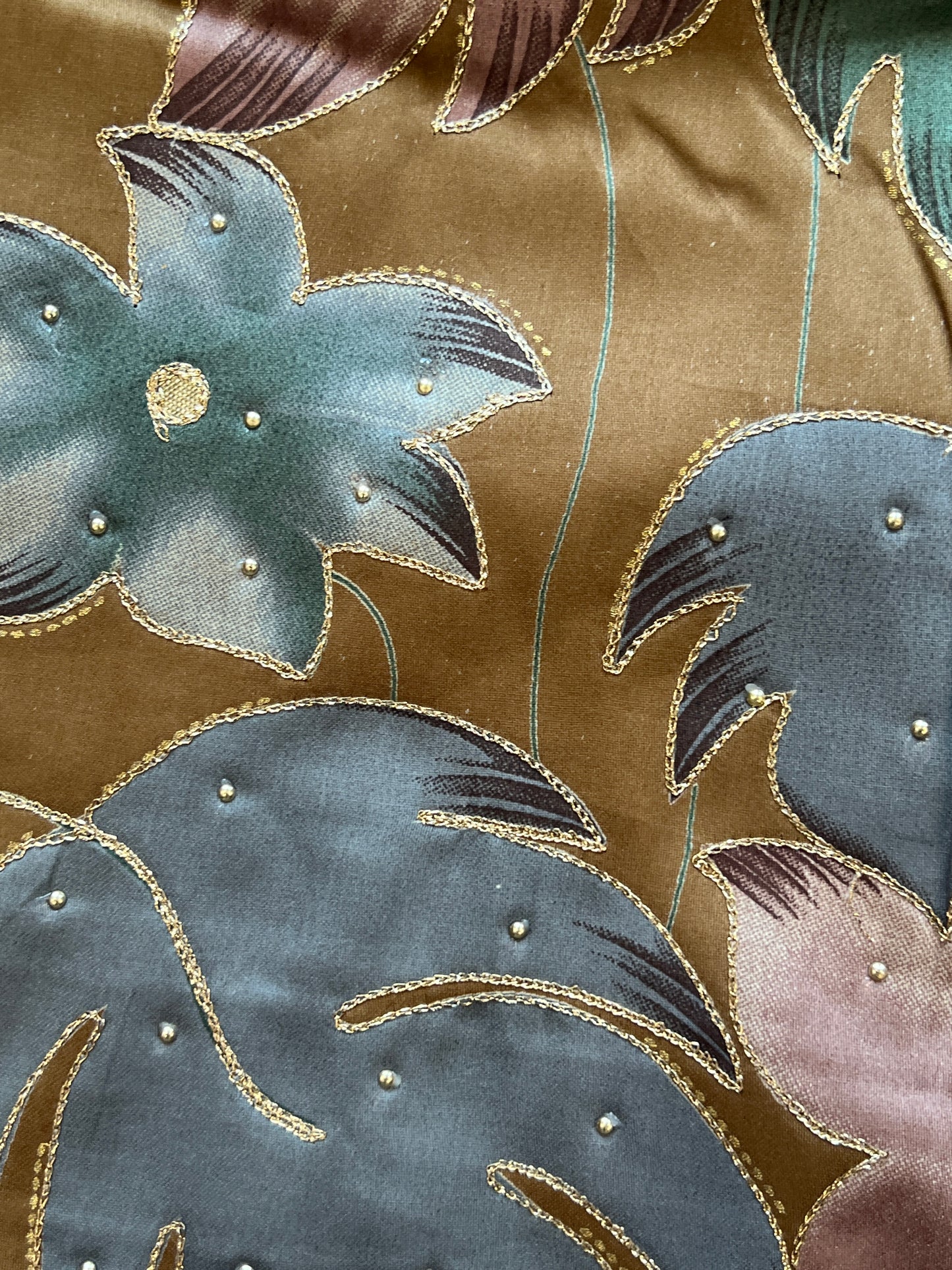 MUMTAZ MUSLIN EMBROIDERY SUIT 2