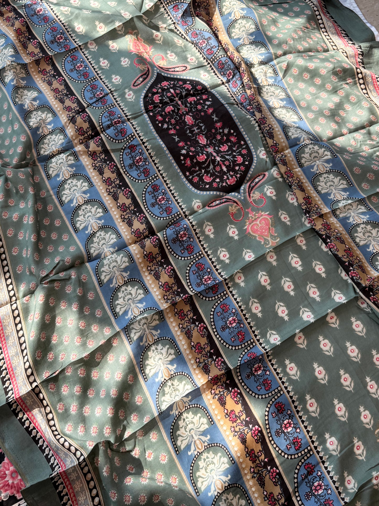 JHILMIL MUSLIN READYMADE GREEN SUIT 10 Q