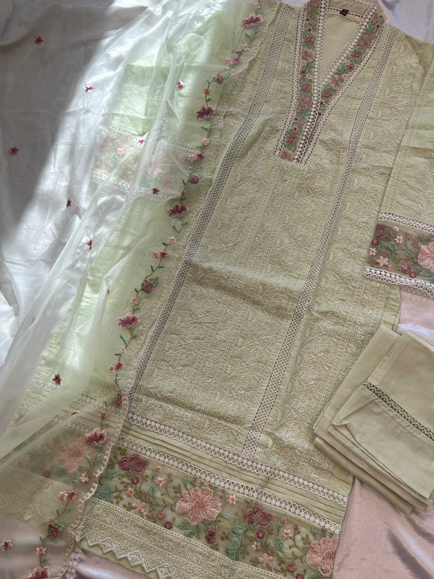 RAAHI PURE COTTON EMBROIDERY SUIT 10