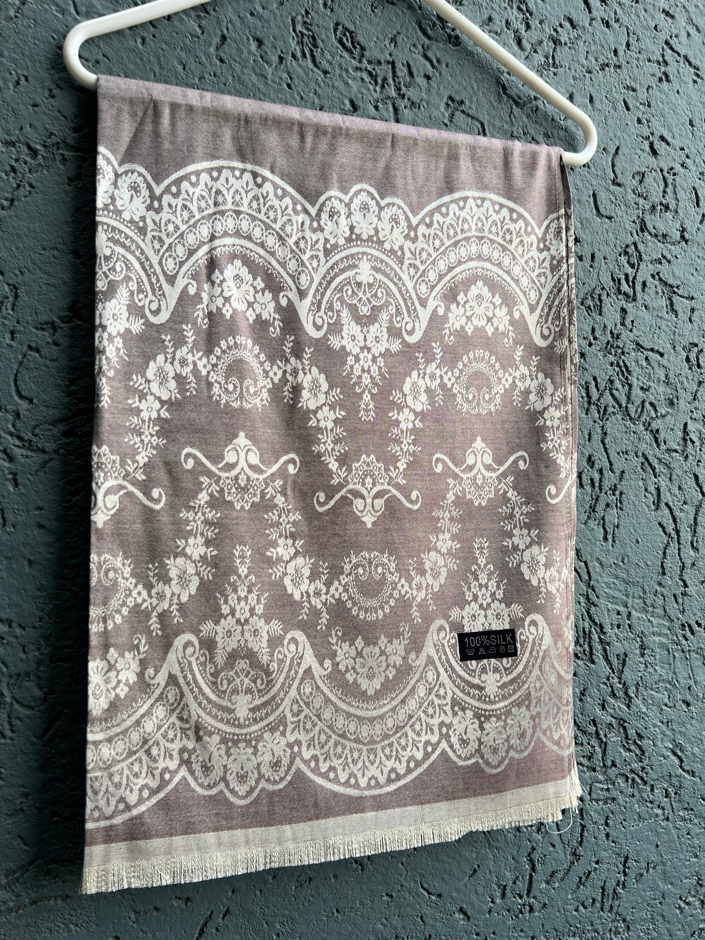 SILK WEAVING WINTER SHAWL Q