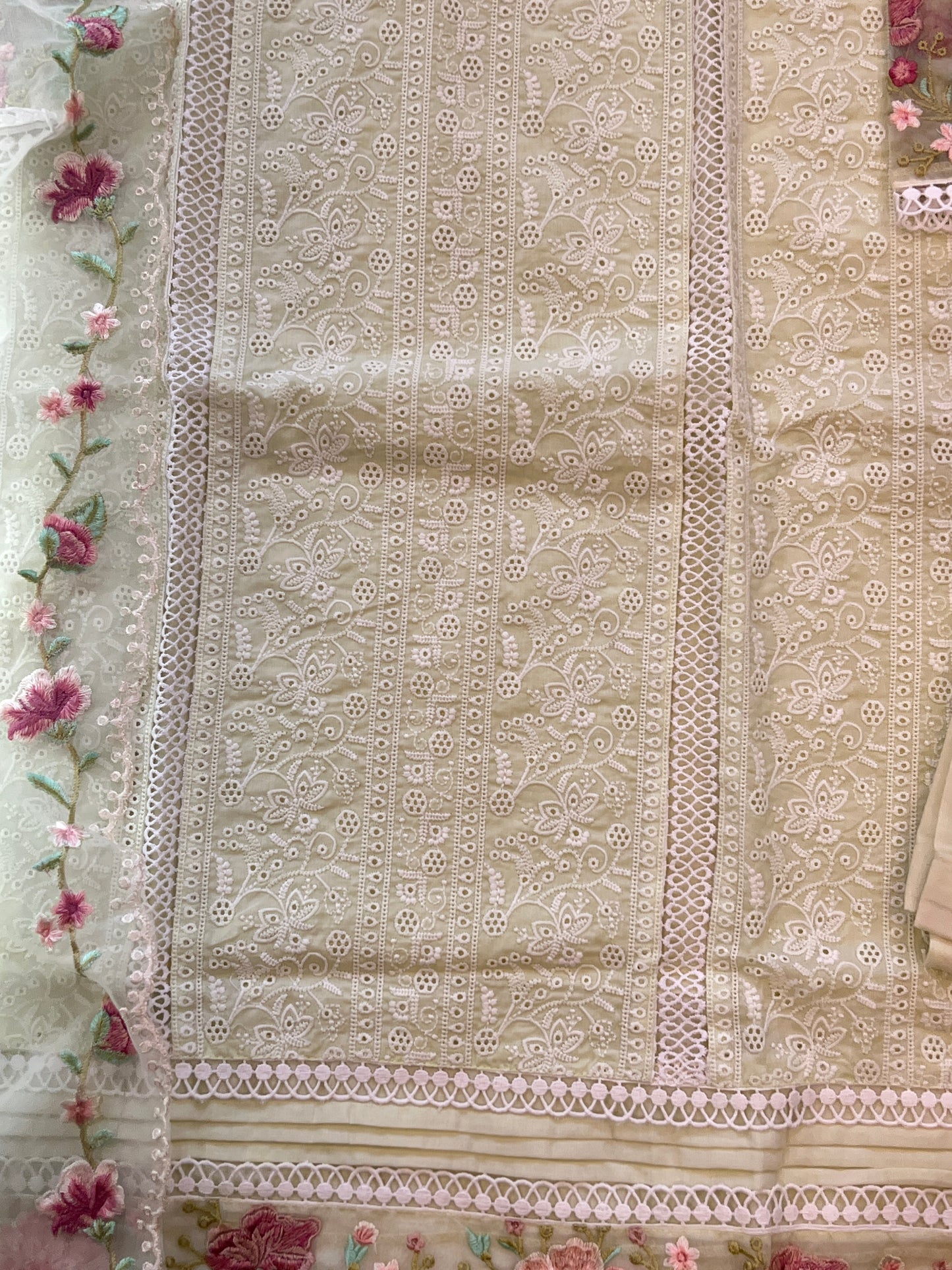 RAAHI PURE COTTON EMBROIDERY SUIT 10