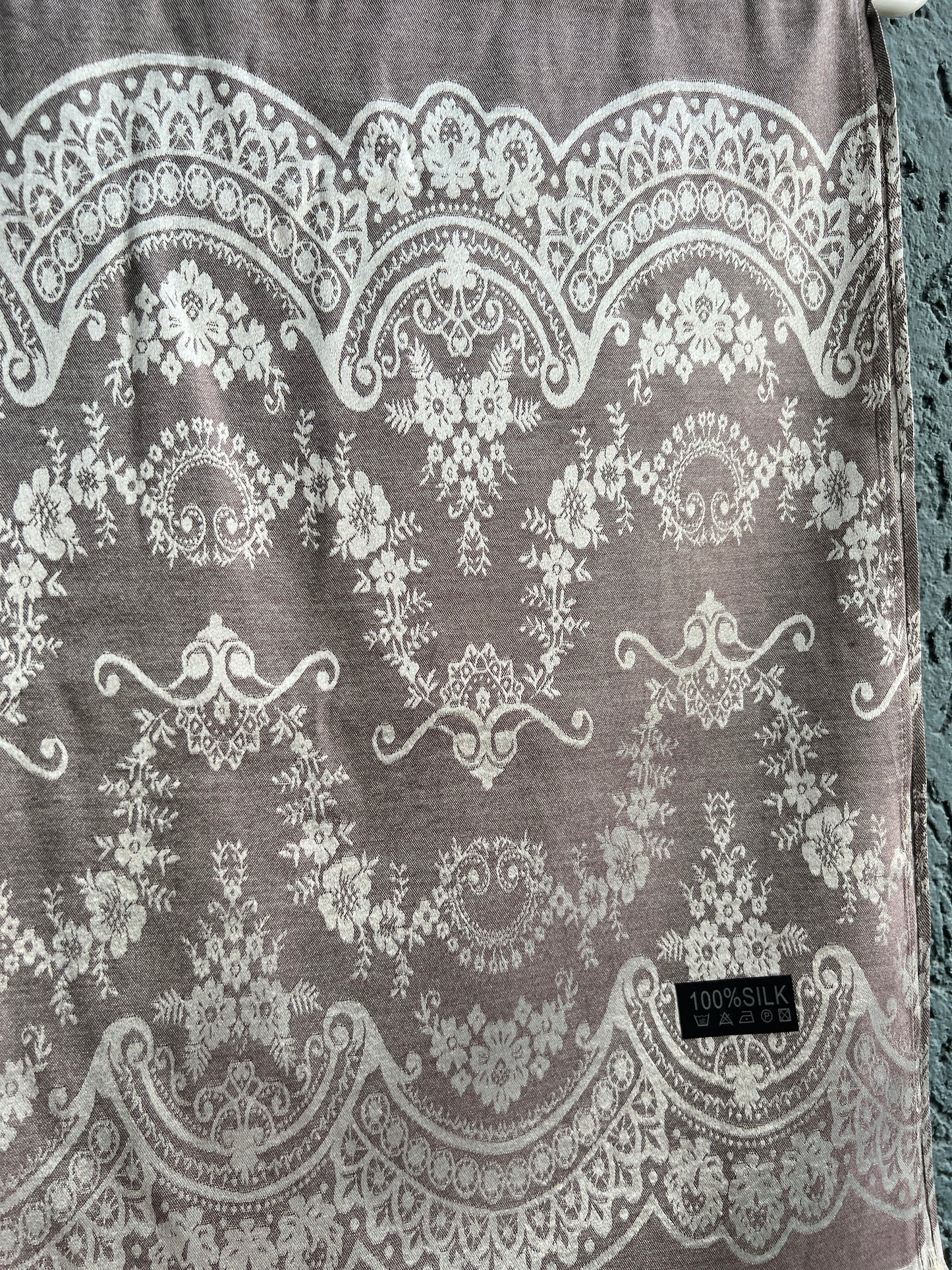SILK WEAVING WINTER SHAWL Q