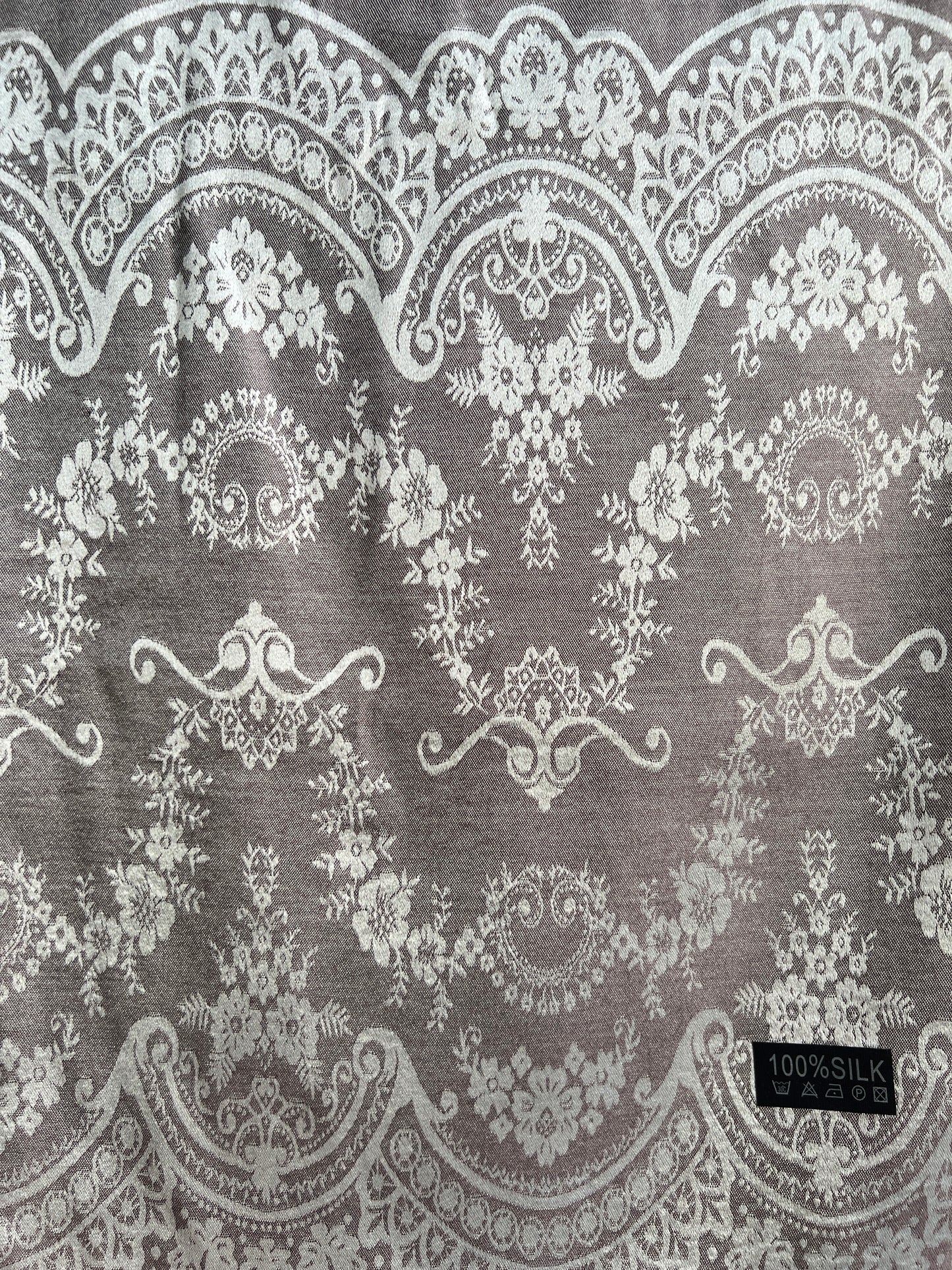 SILK WEAVING WINTER SHAWL Q