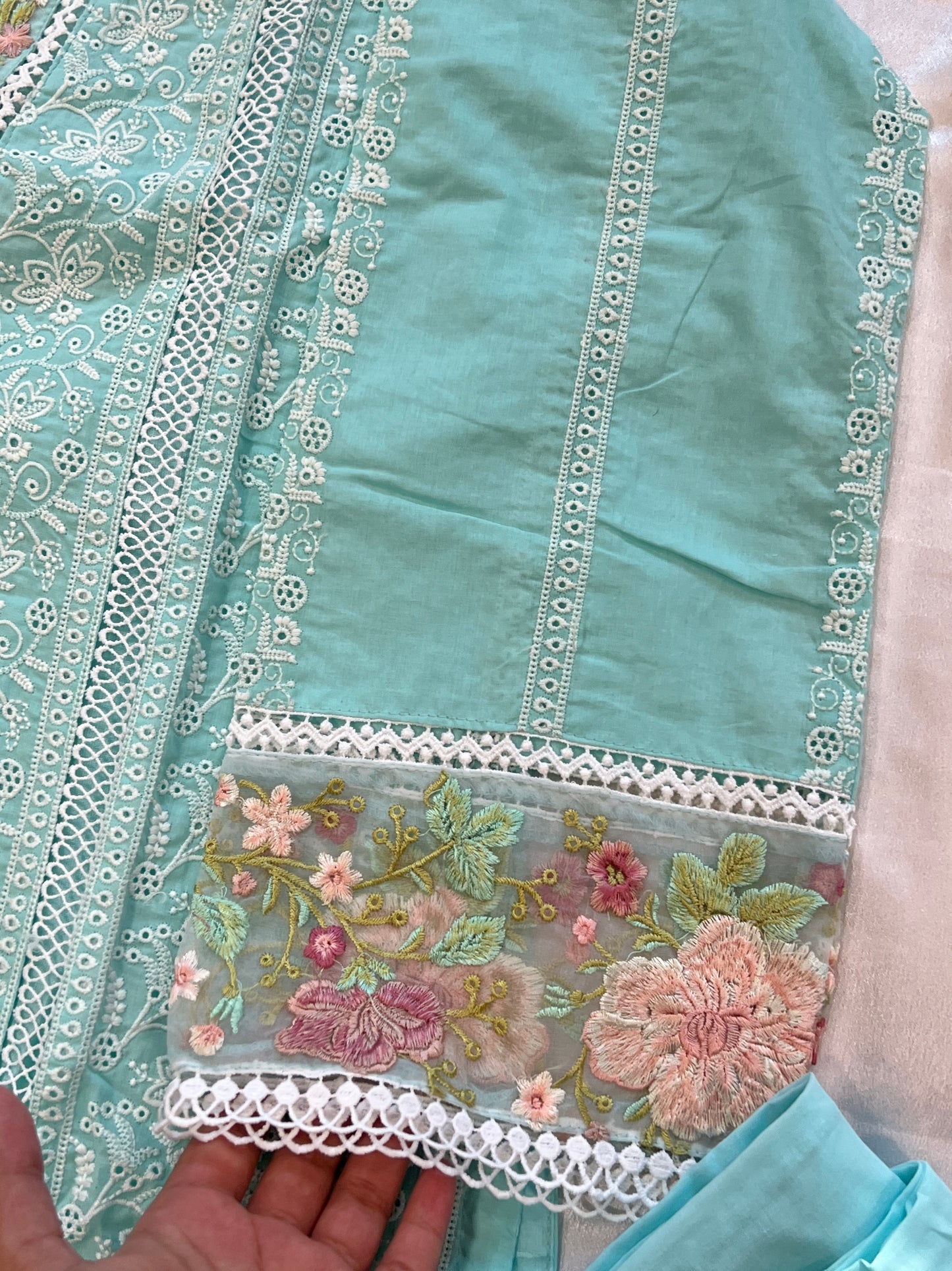 RAAHI PURE COTTON EMBROIDERY SUIT 2